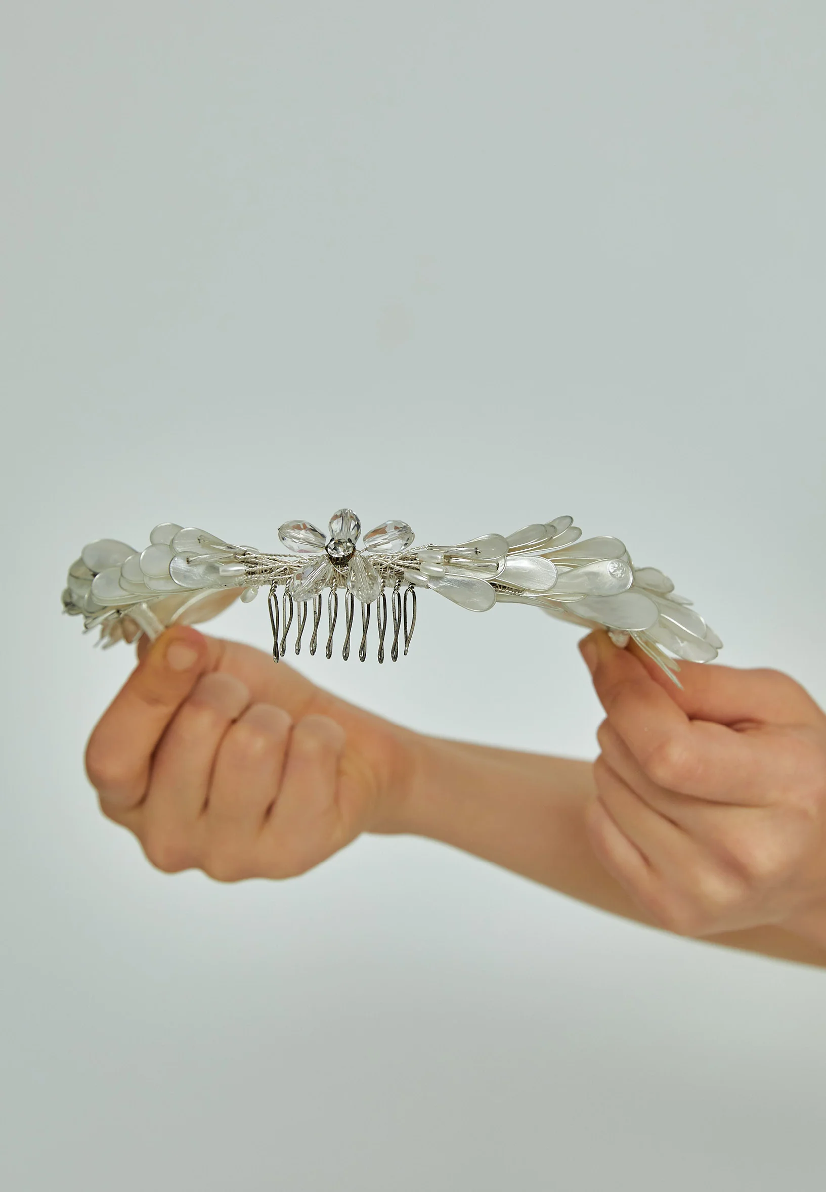 Artificial Flowers Bride Crown abbt-20 - Image 4