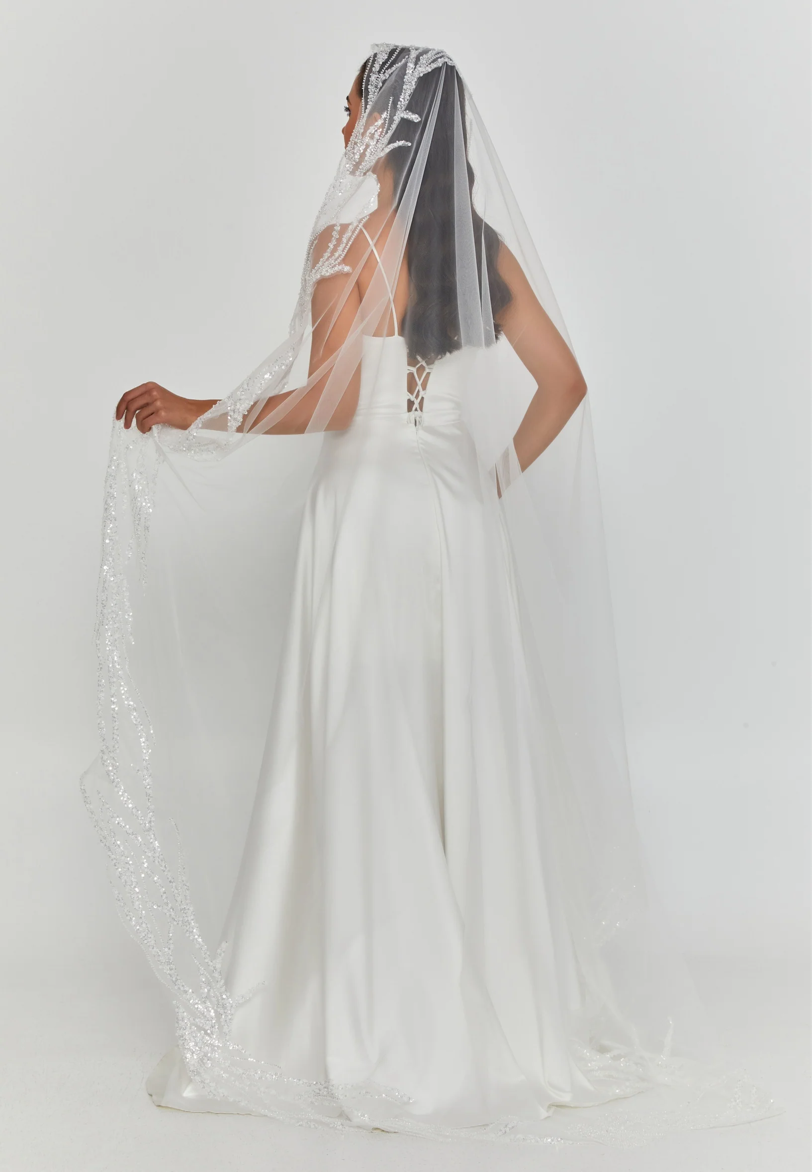 Beaded Section Single Tier Tulle Veil aba24-10 - Image 2