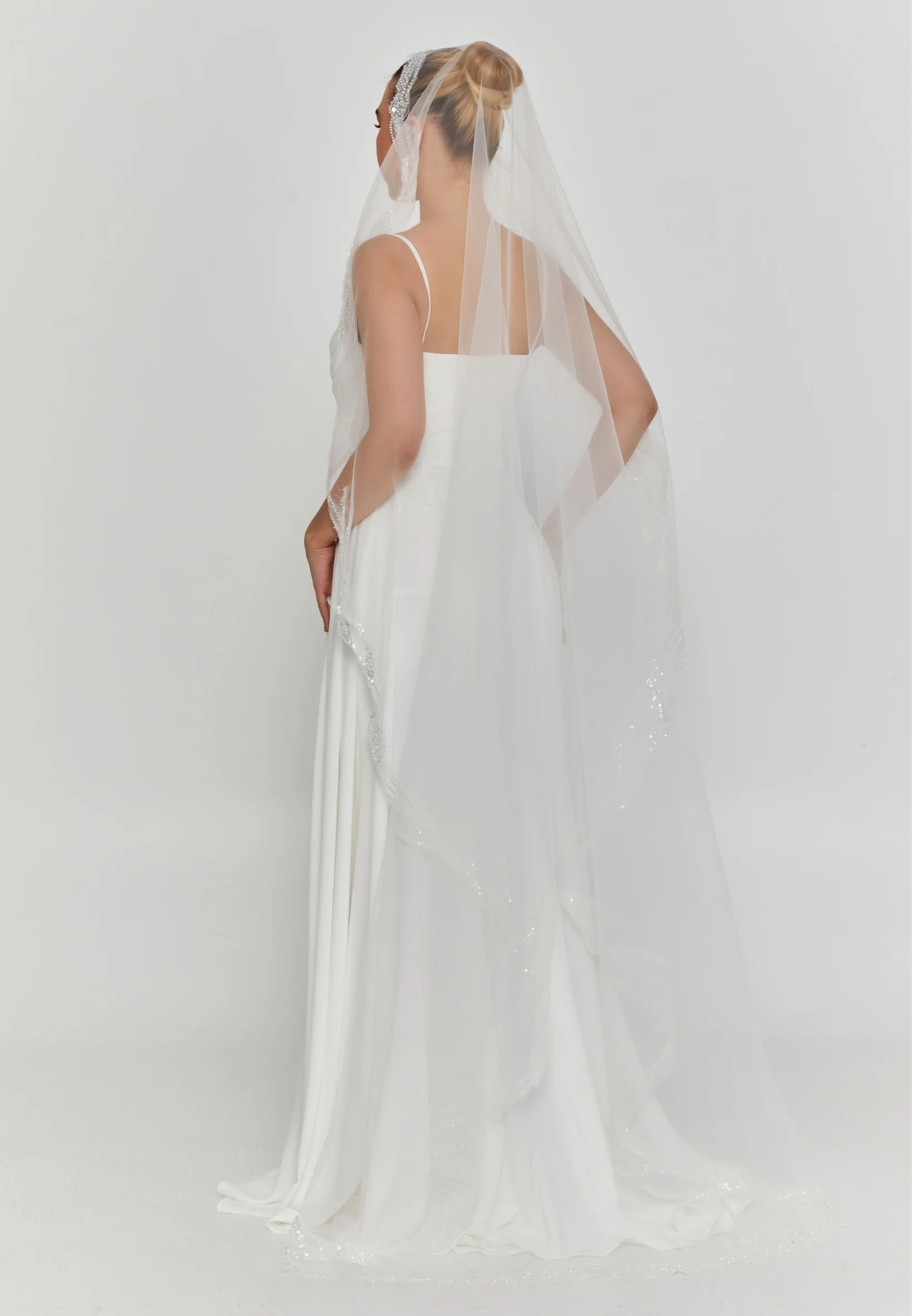 Beaded Section Single Tier Tulle Veil aba24-35 - Image 2