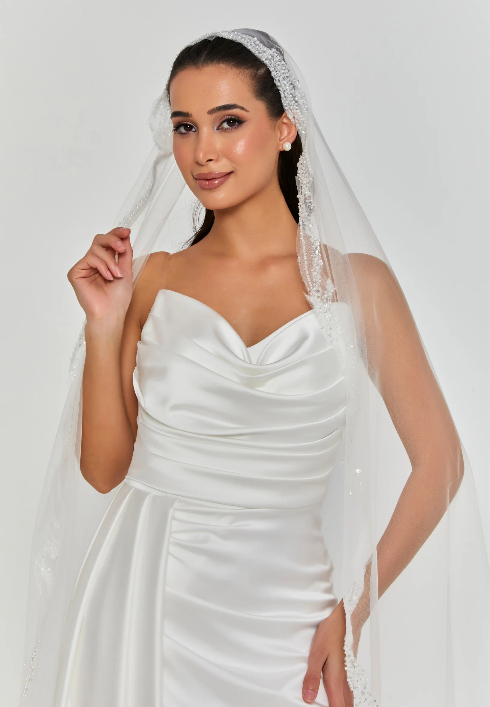Beaded Section Single Tier Tulle Veil aba24-44 - Image 4