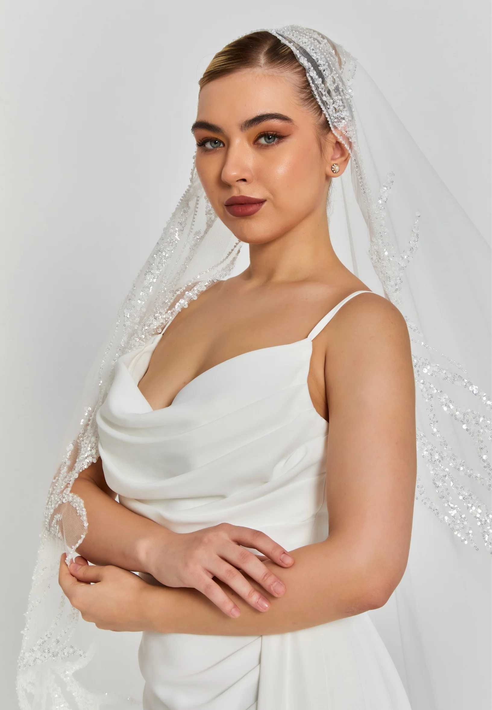 Beaded Section Single Tier Tulle Veil aba24-5 - Image 5