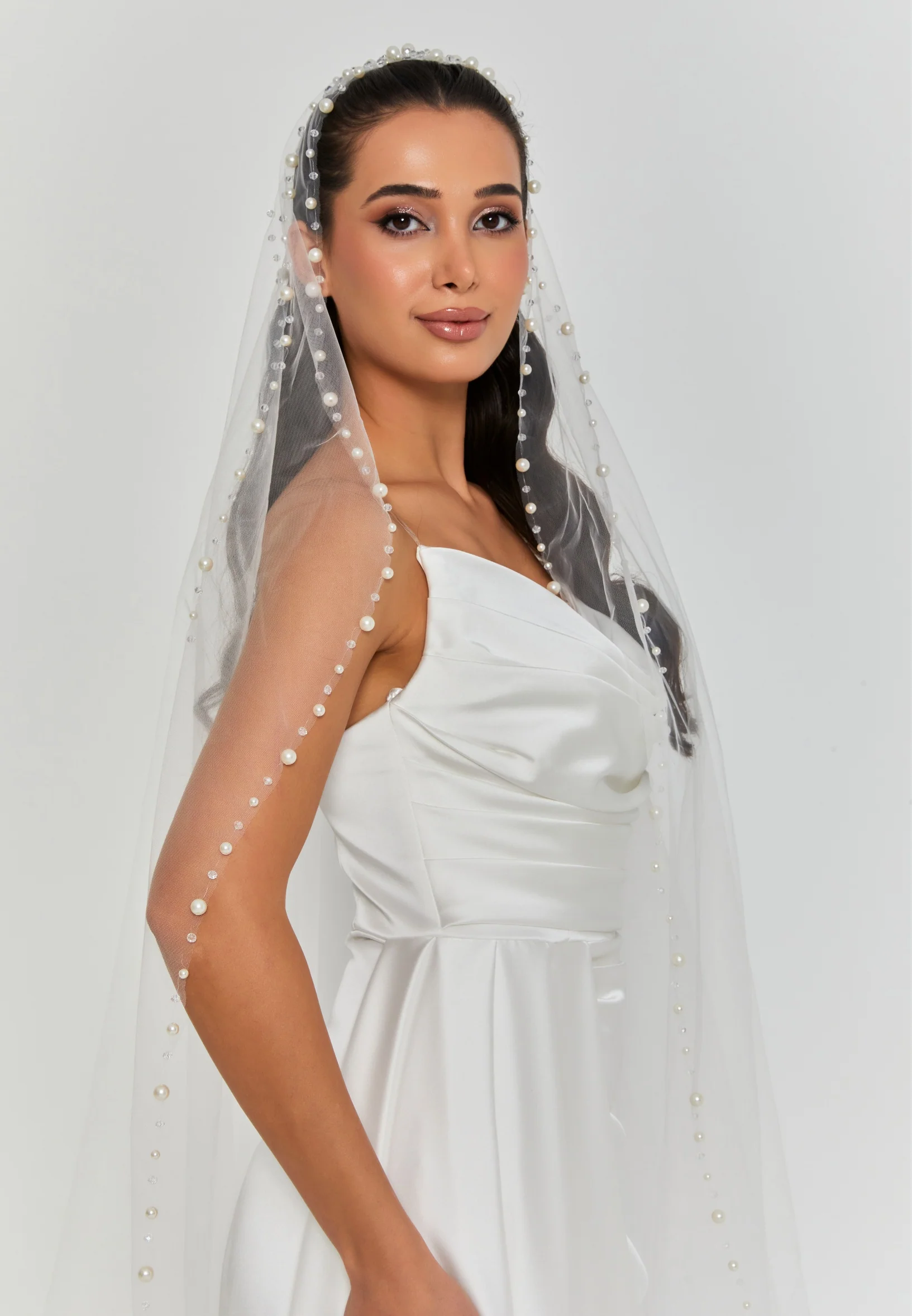 Beaded Section Single Tier Tulle Veil abaa010 (2,5 mt) - Image 6
