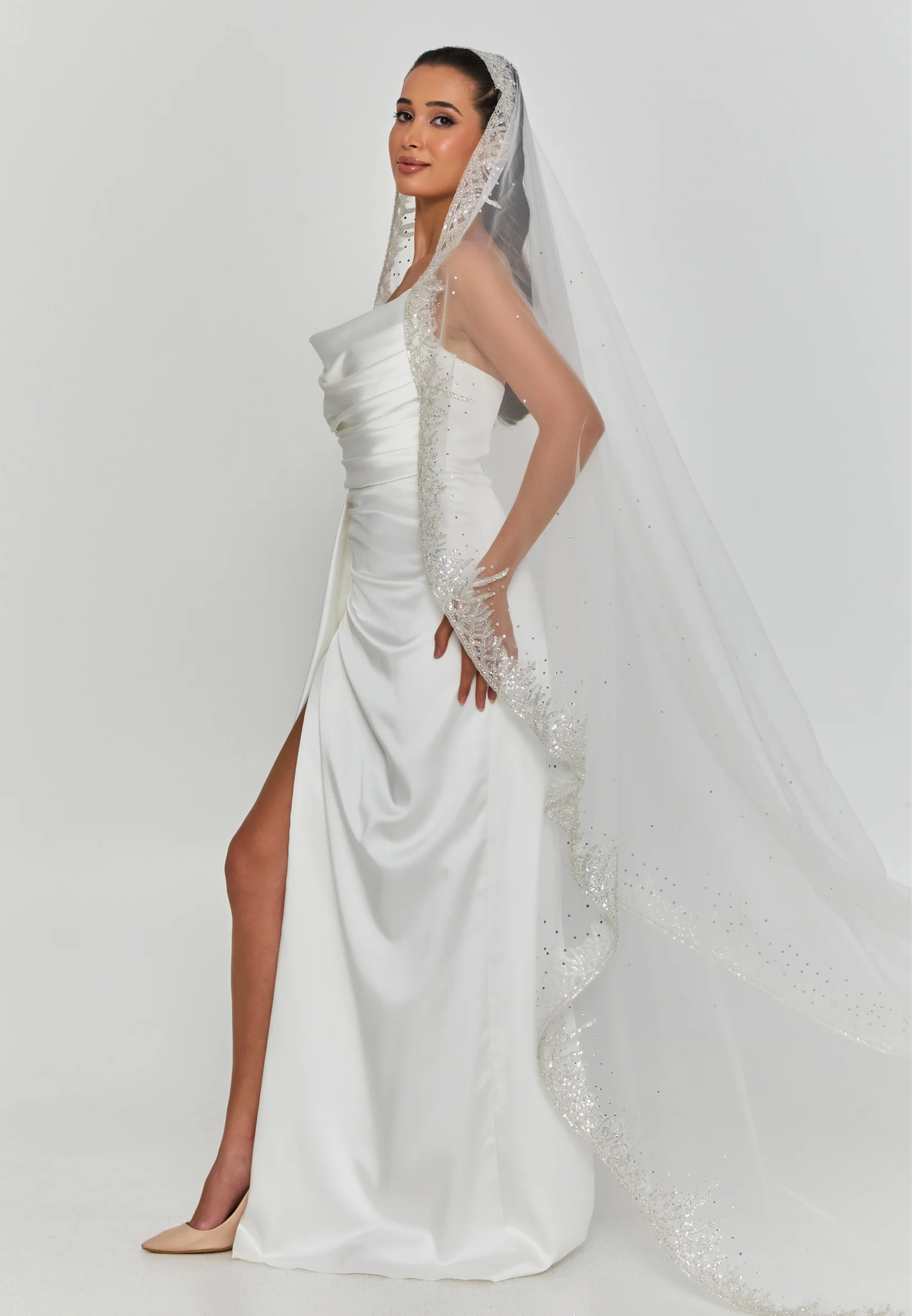 Beaded Section Single Tier Tulle Veil abbdvk-220 - Image 3