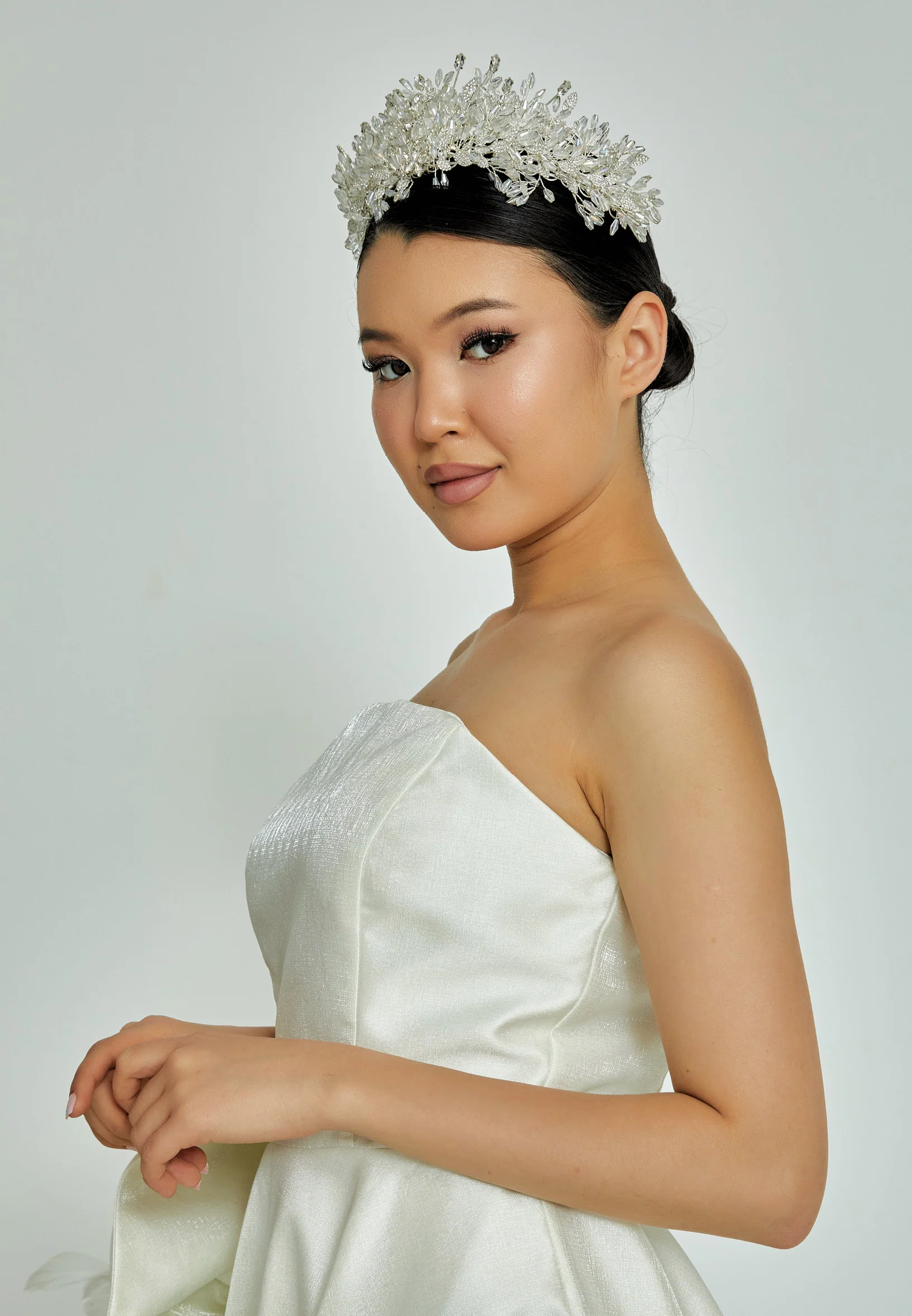 Beadwork Bride Crown abat2303 - Image 3