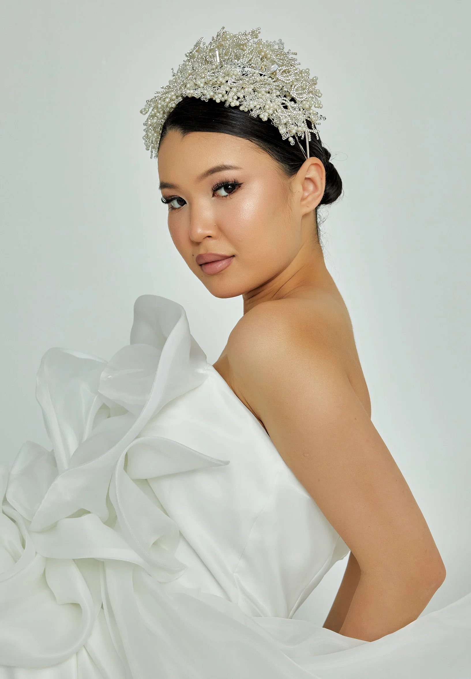 Beadwork Bride Crown abat78544 - Image 3