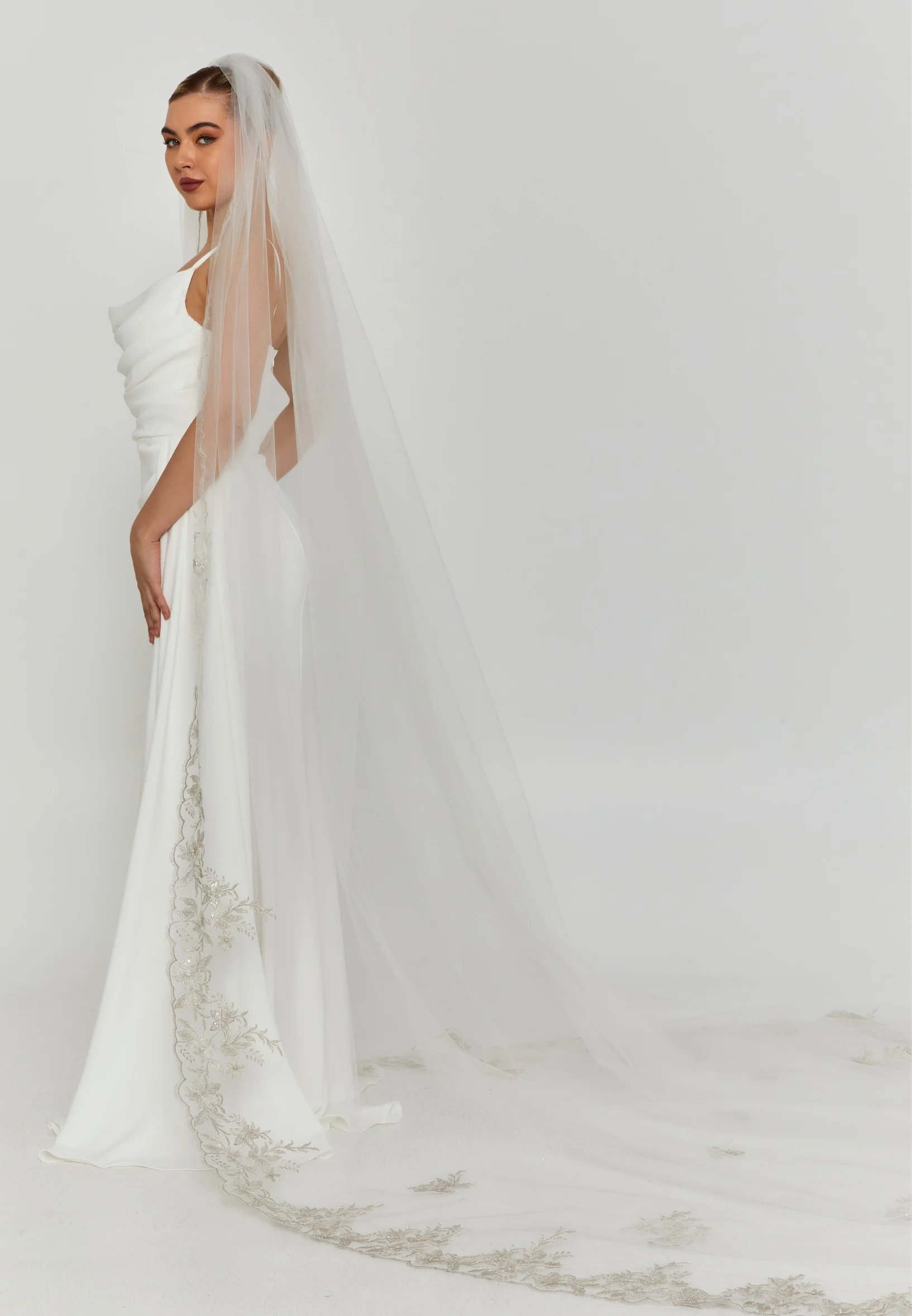 Floral Single Tier Tulle Veil amtv209.001-350/1 - Image 8
