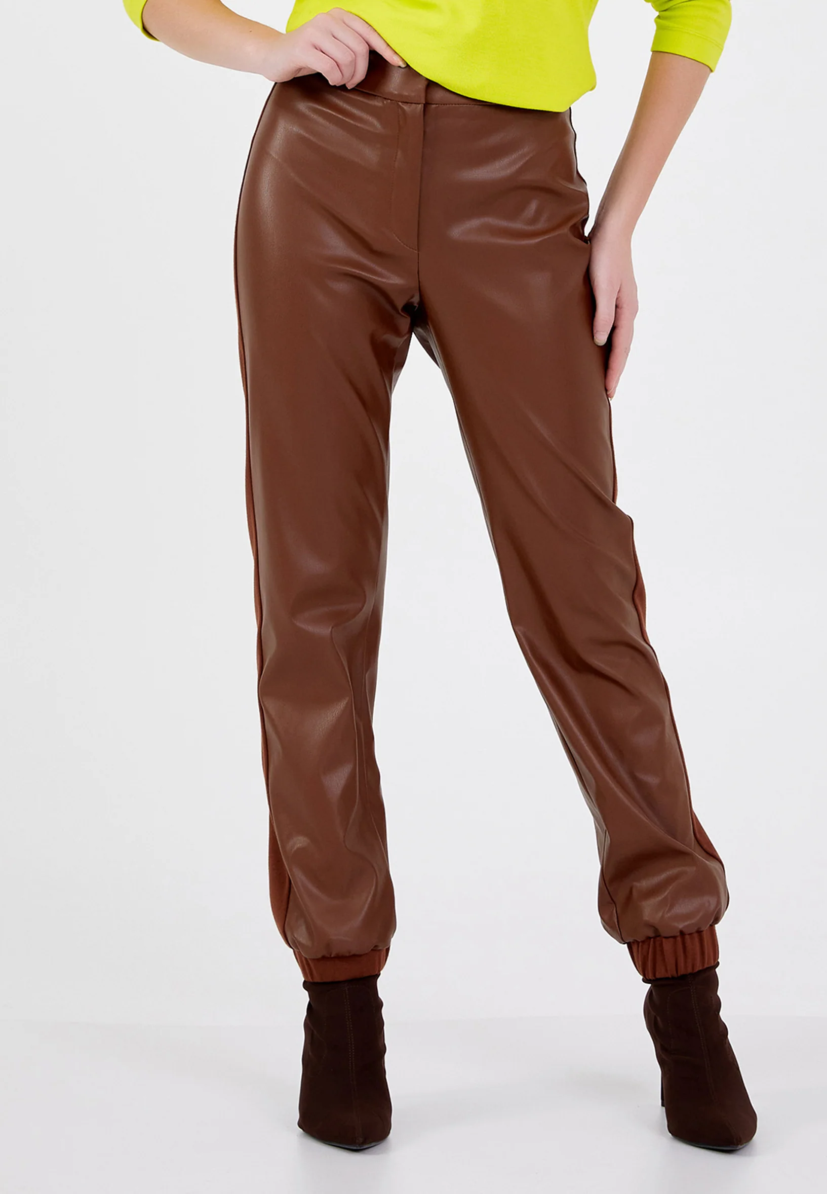 Jogger Regular Pants huk24k1150