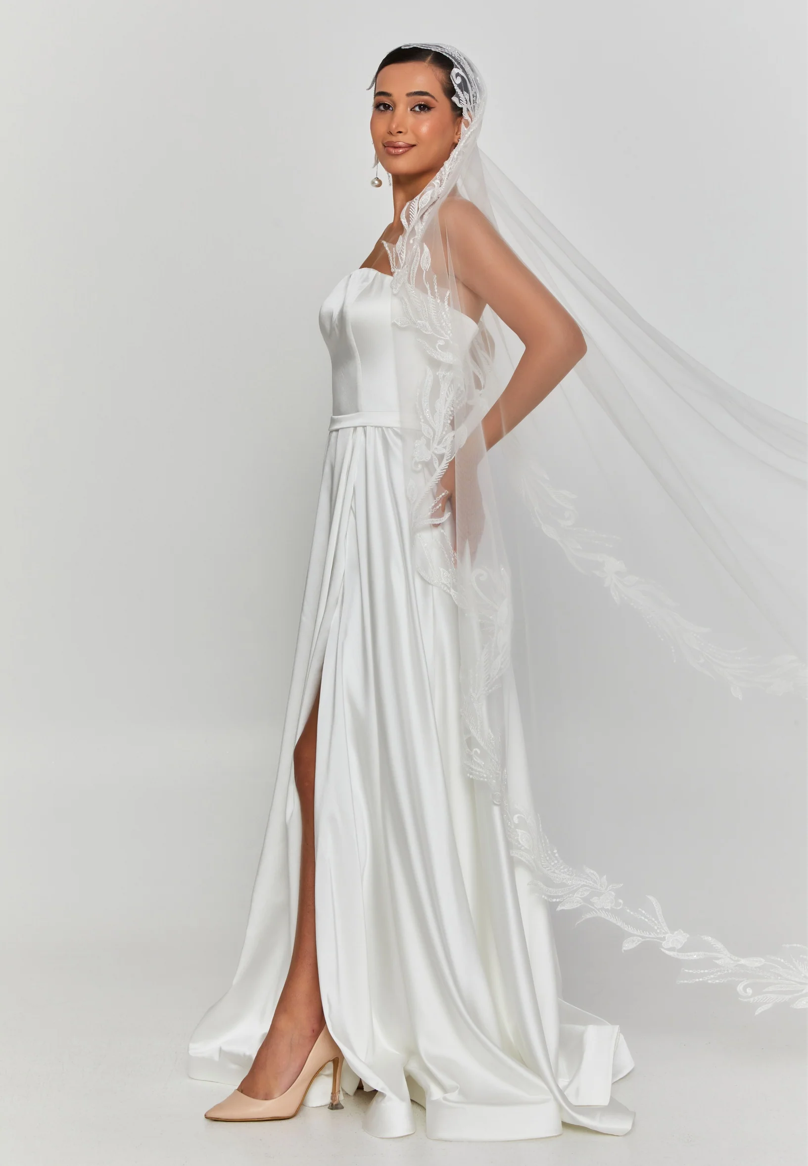 Lace Single Tier Tulle Veil aba24-14 - Image 3