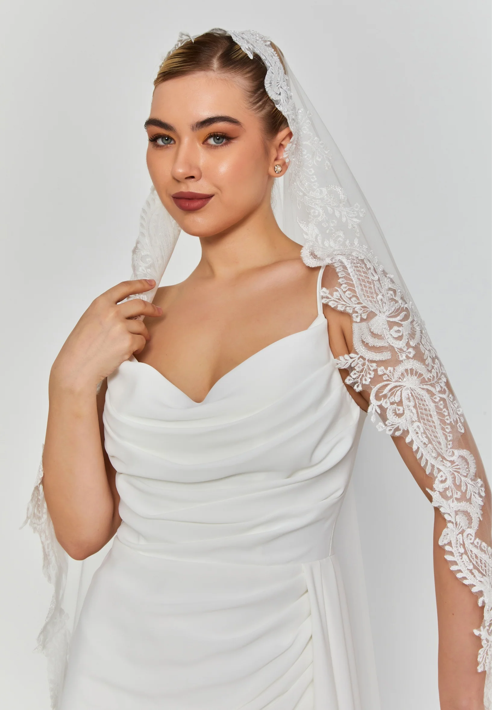 Lace Single Tier Tulle Veil aba24-2k - Image 4
