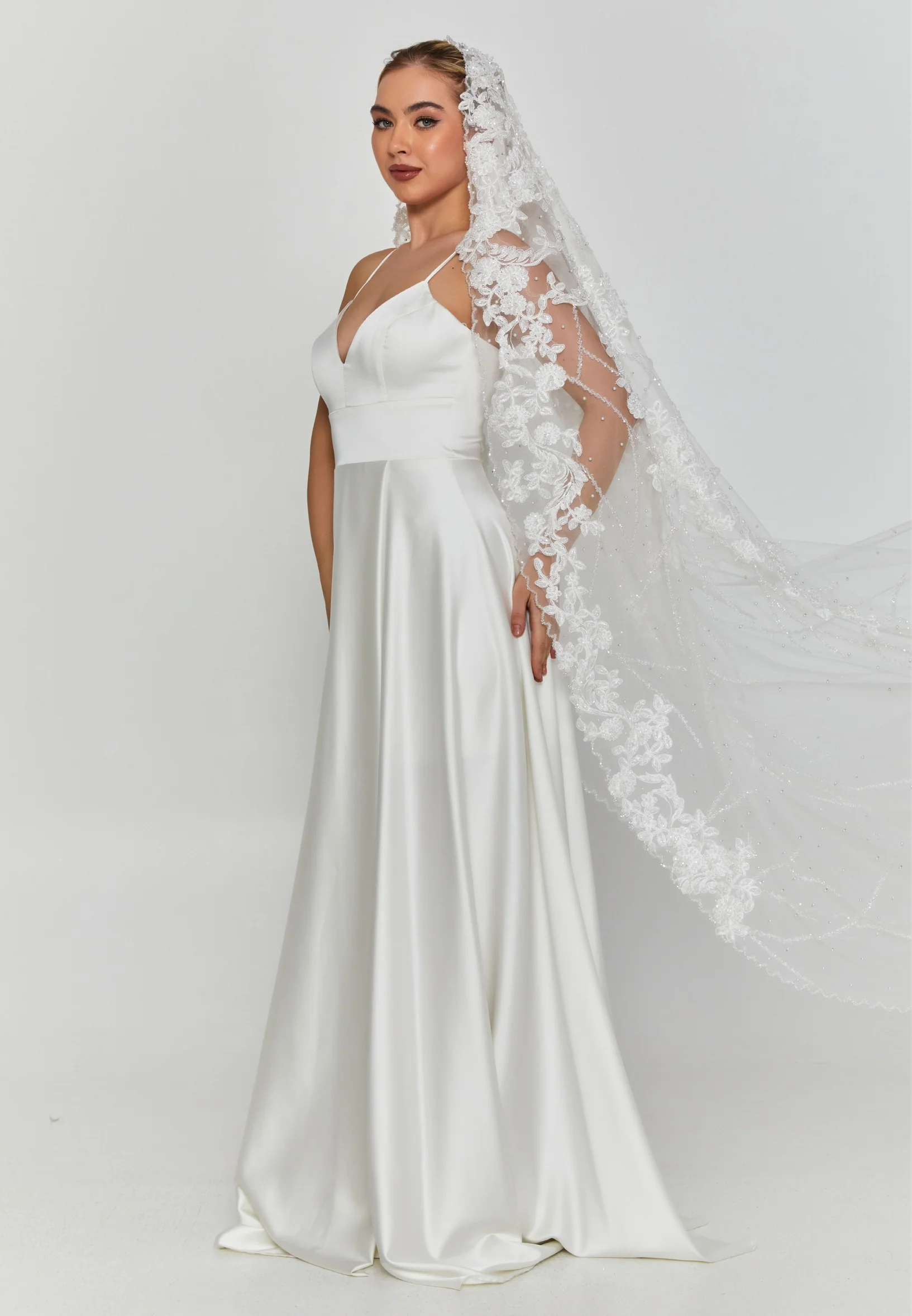 Lace Single Tier Tulle Veil abainci01(4mt) - Image 3