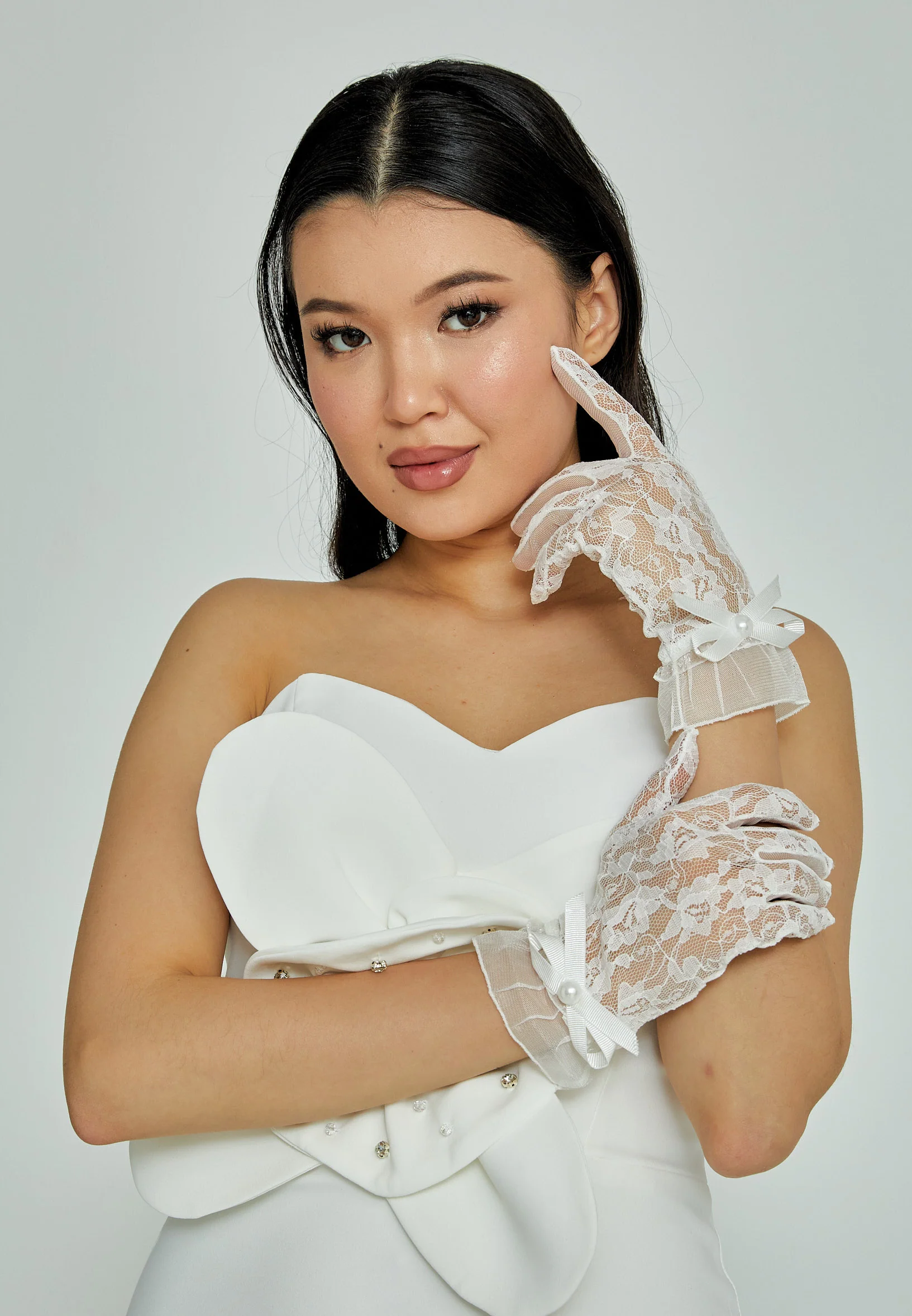 Lacy Lace Bridal Gloves abbeld12048 - Image 3