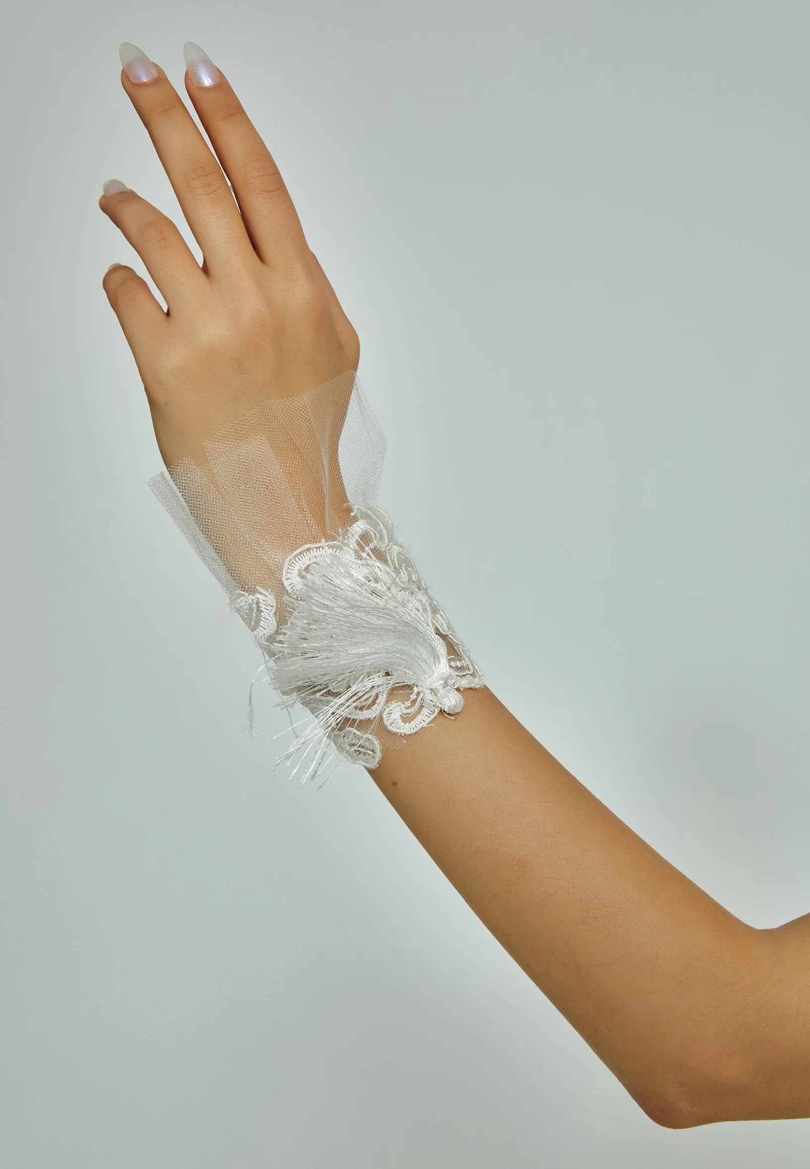 Lacy Tulle Bridal Gloves abbimz12064 - Image 4