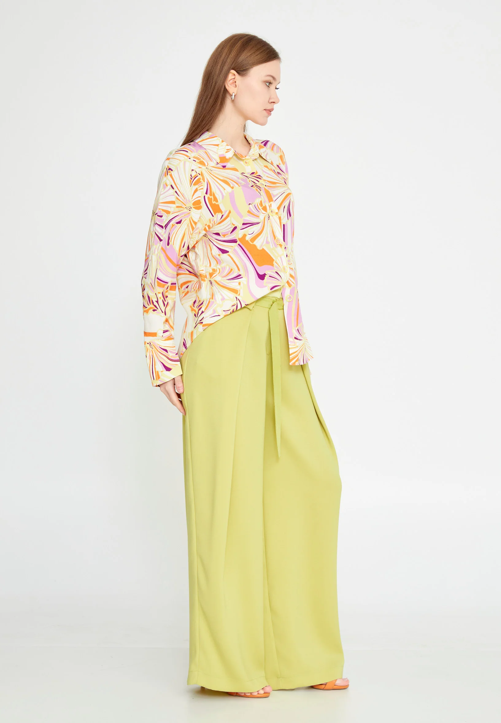 Long Sleeve Floral Regular Shirt kmy24y10426 - Image 3