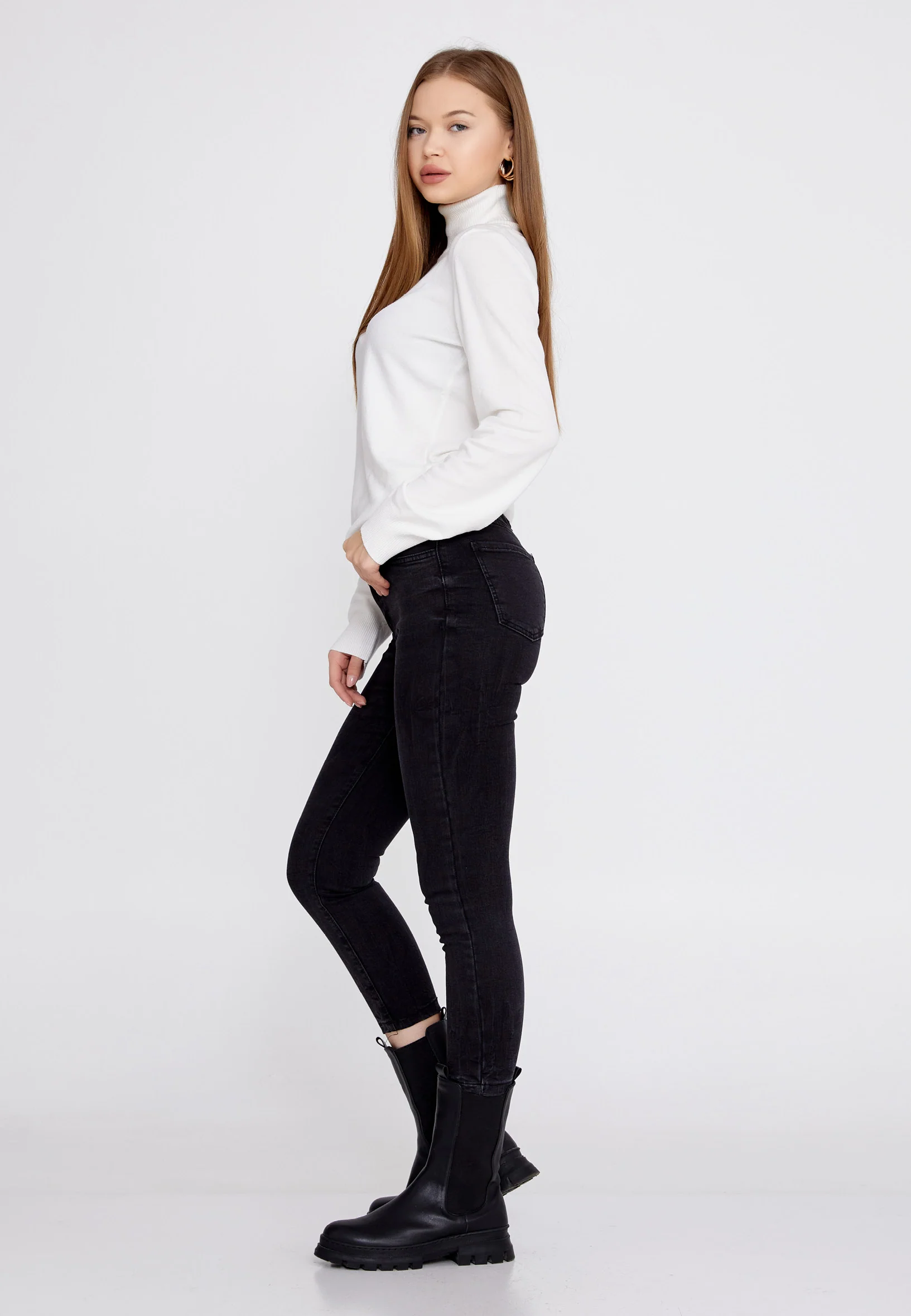 Long Sleeve Knitwear Solid Color Regular Sweater huk8010 - Image 4