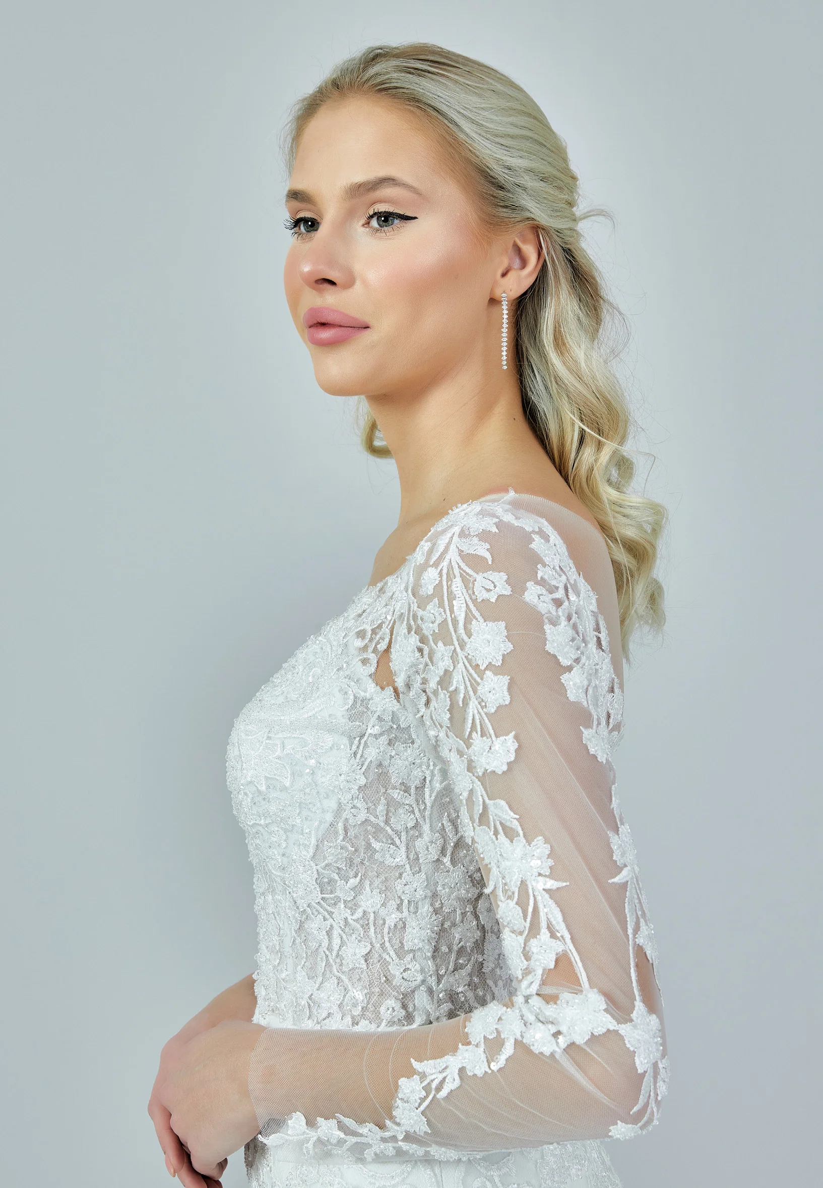 Long Sleeve Maxi Tulle Regular Wedding Dress abb23015 - Image 9