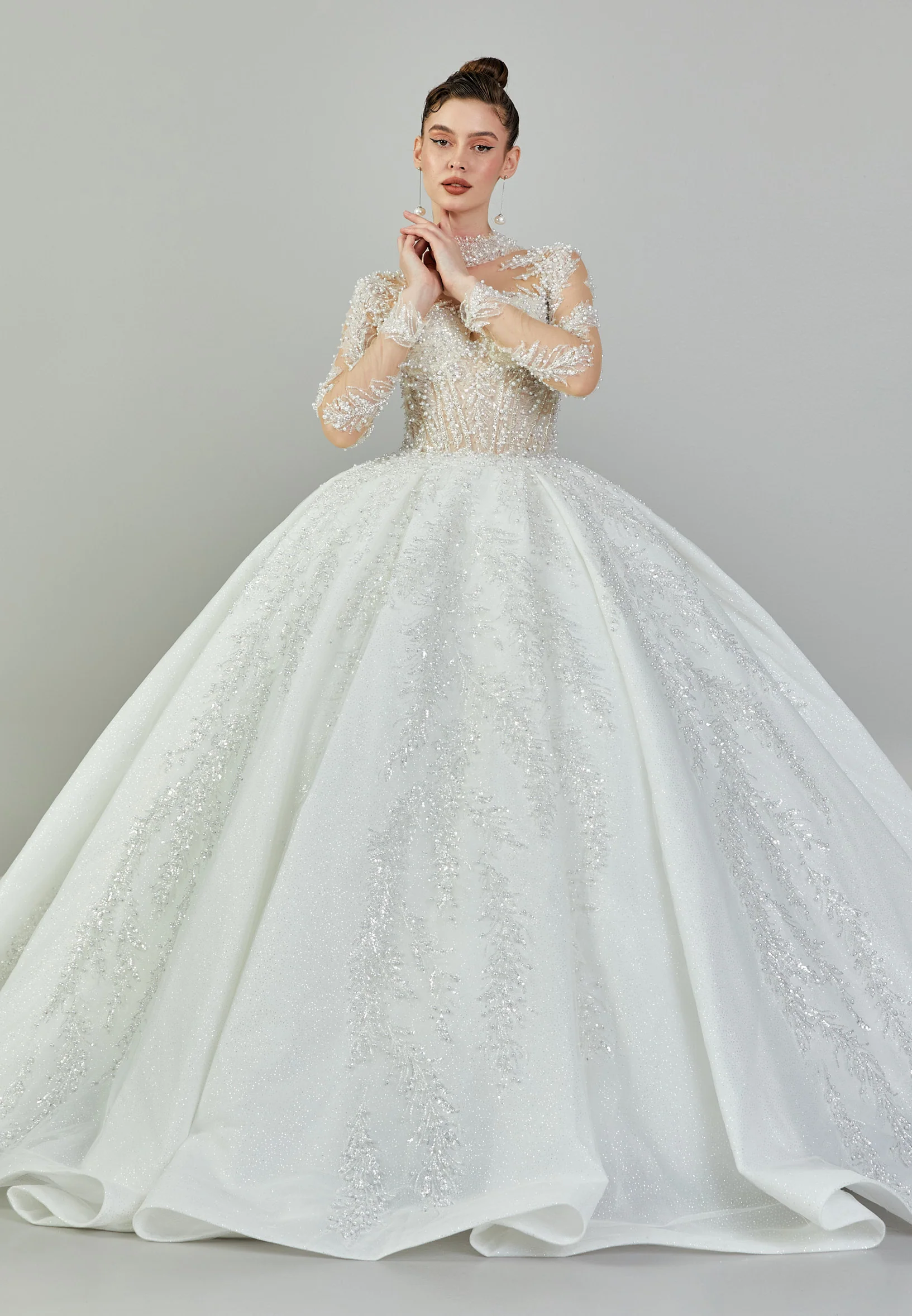 Long Sleeve Maxi Tulle Regular Wedding Dress abb24019