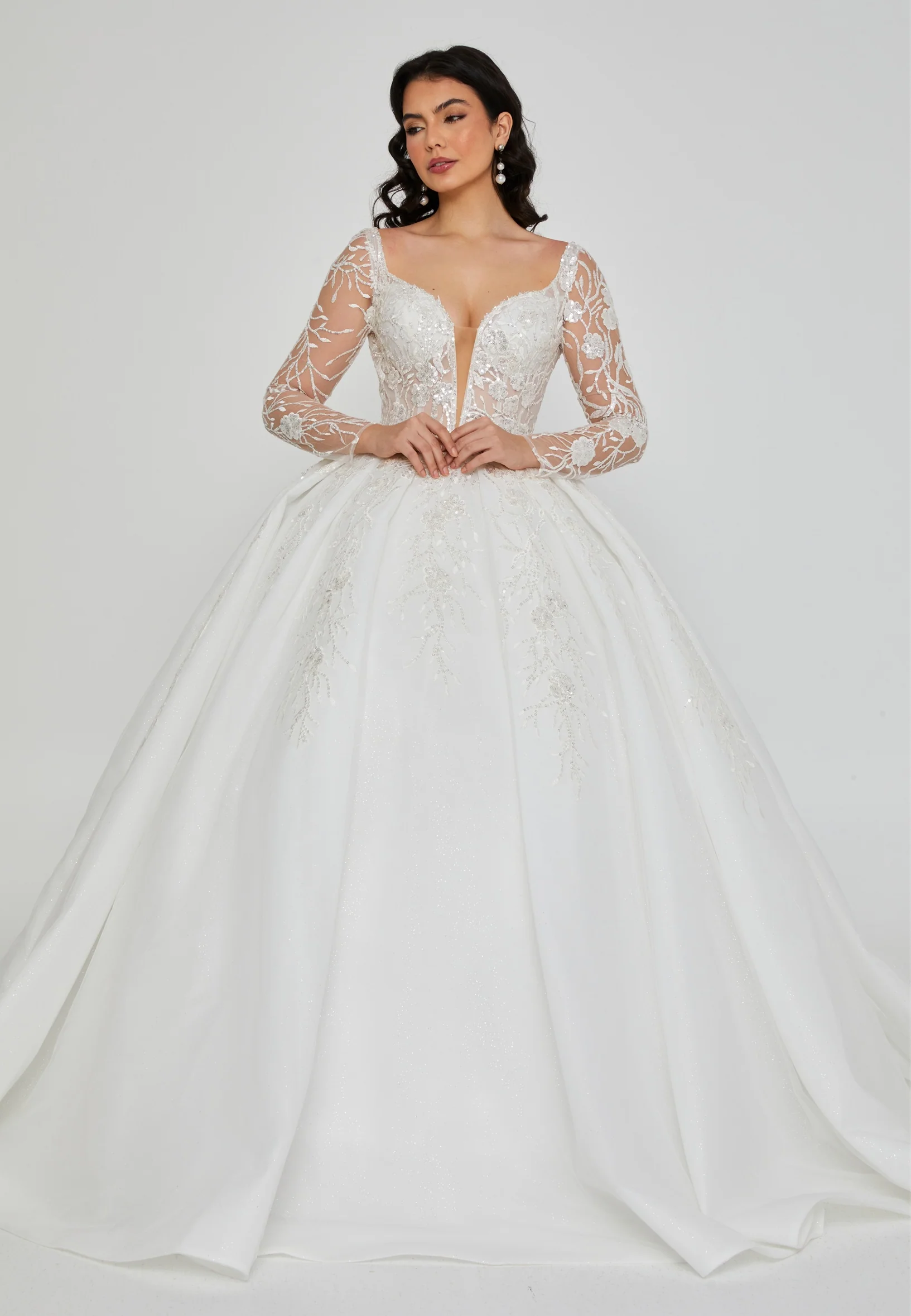 Long Sleeve Maxi Tulle Regular Wedding Dress blv360079