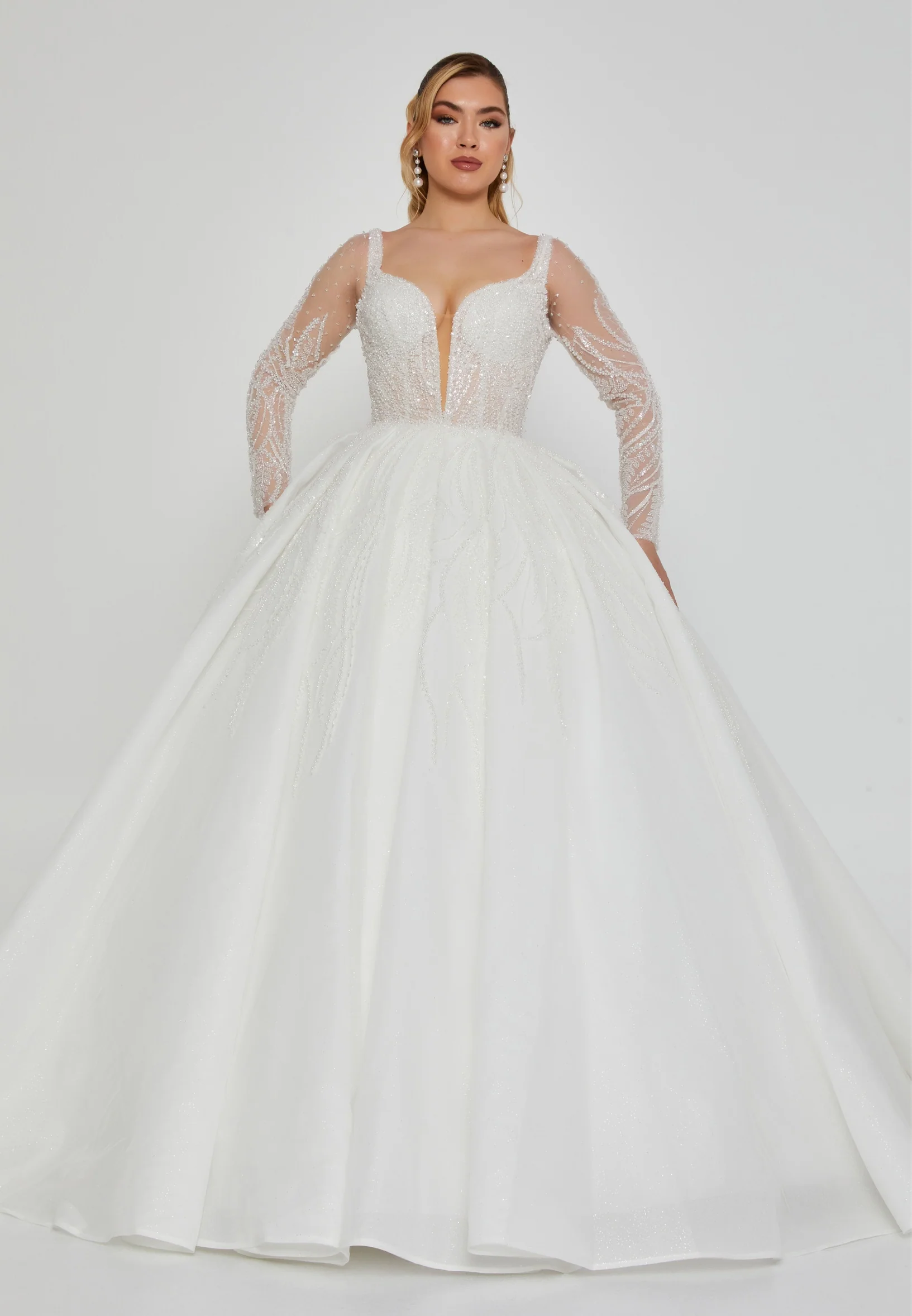 Long Sleeve Maxi Tulle Regular Wedding Dress blv360082
