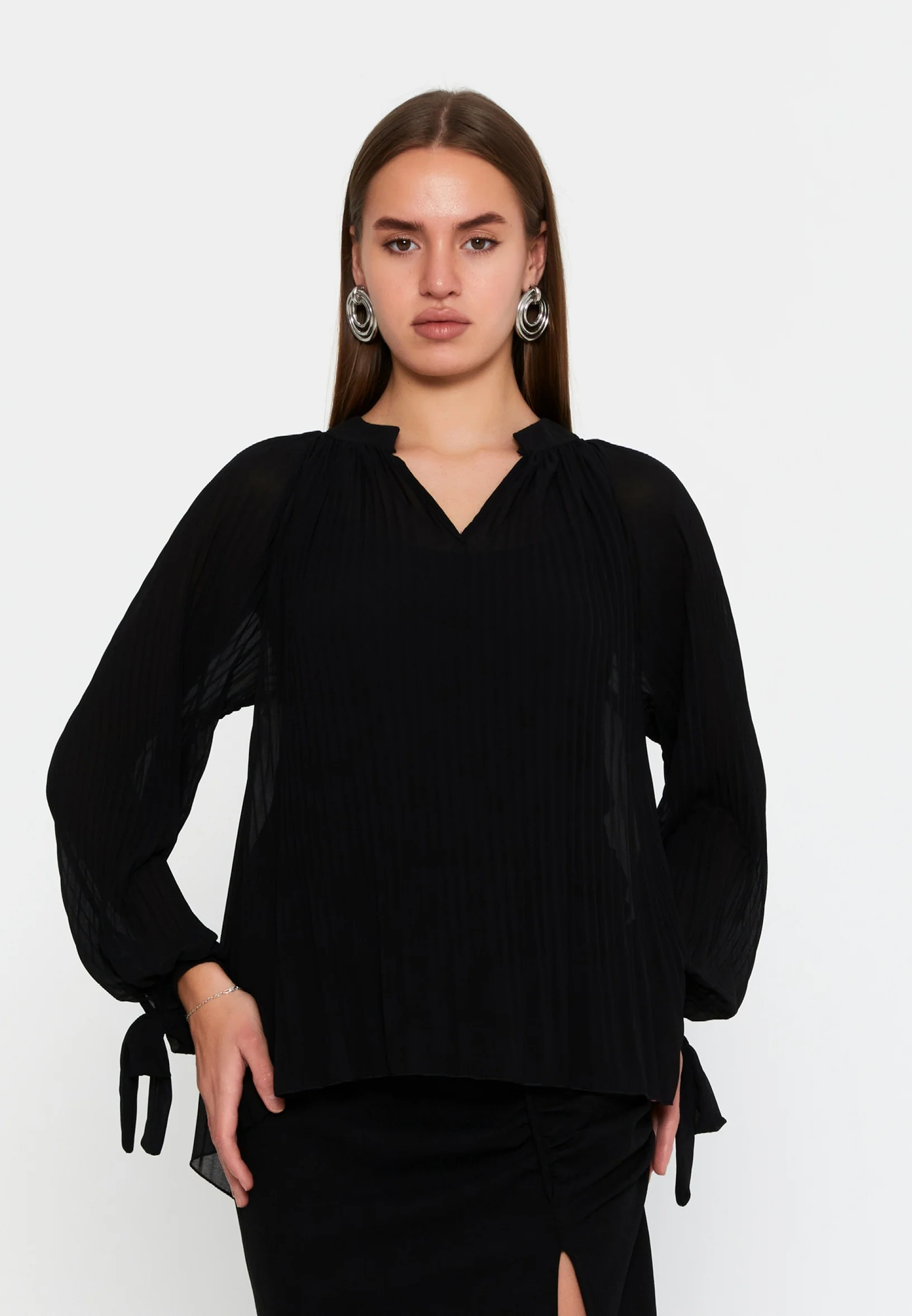 Long Sleeve Solid Color Regular Blouse cav48419