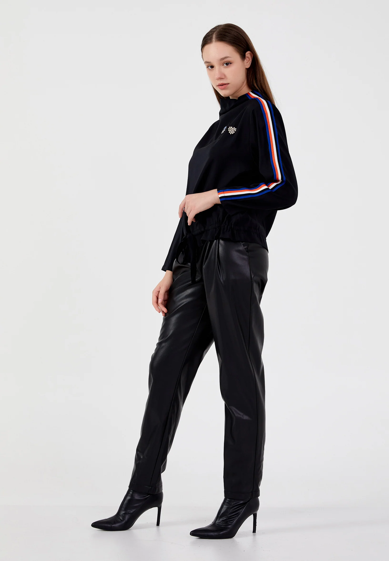 Long Sleeve With Stones Regular Blouse shu23sk04052 - Image 3