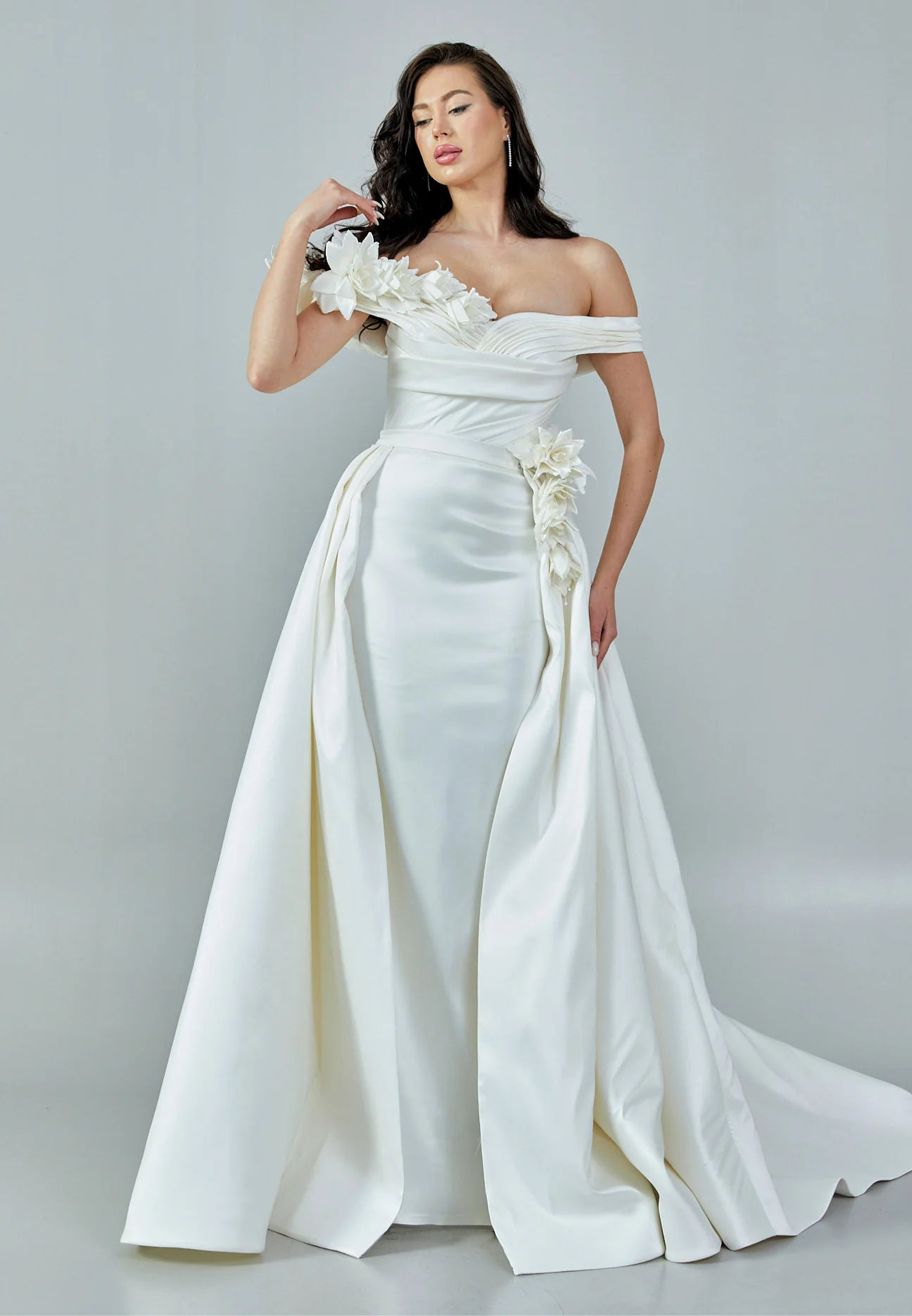 Off Shoulder Maxi Satin Regular Wedding Dress bnc8014