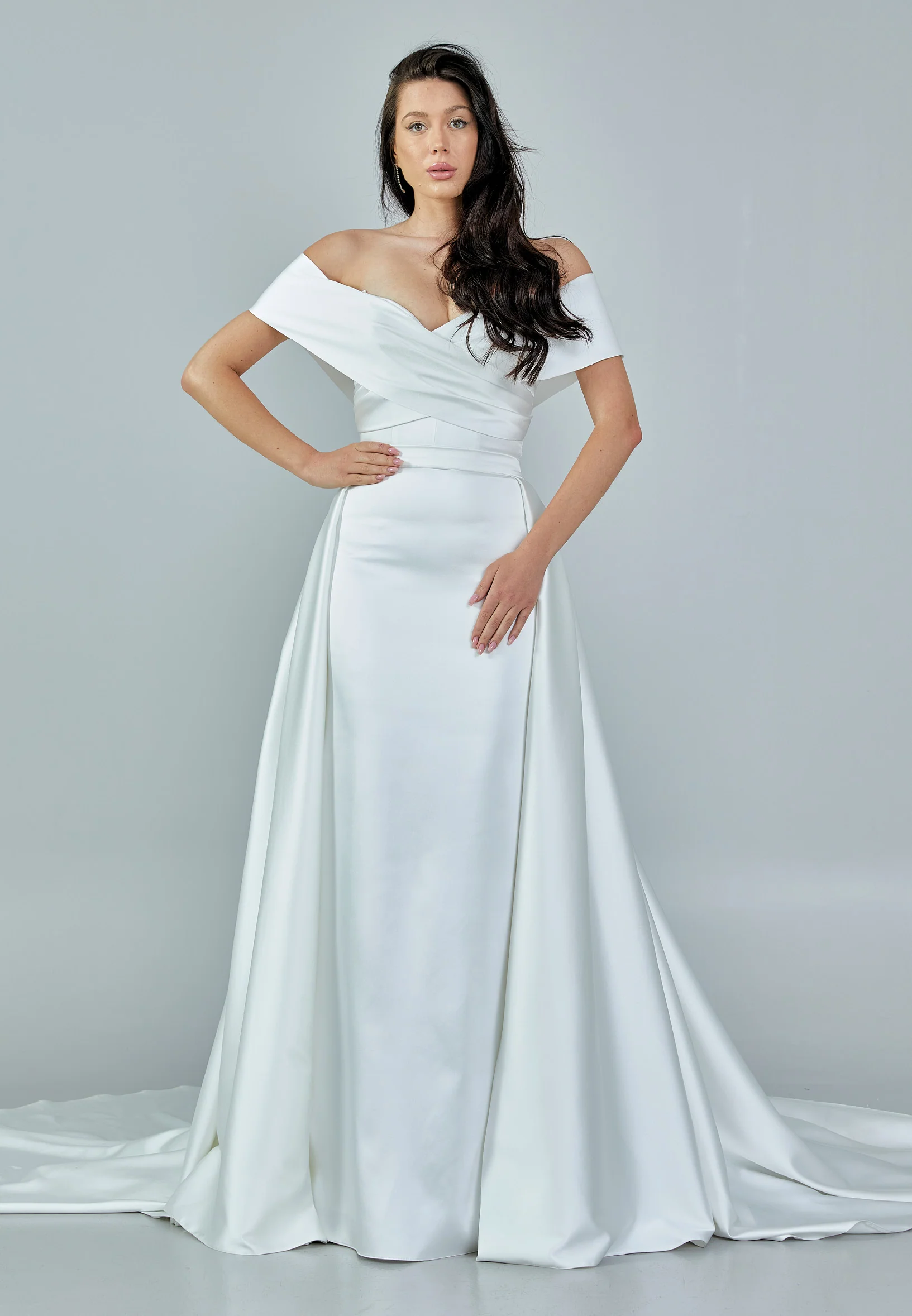 Off Shoulder Maxi Satin Regular Wedding Dress rlb1344
