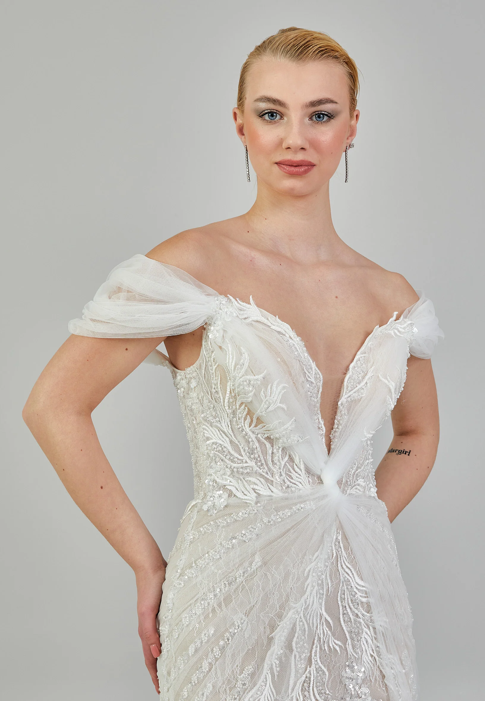 Off Shoulder Maxi Tulle Regular Wedding Dress ezs2024-26 - Image 3