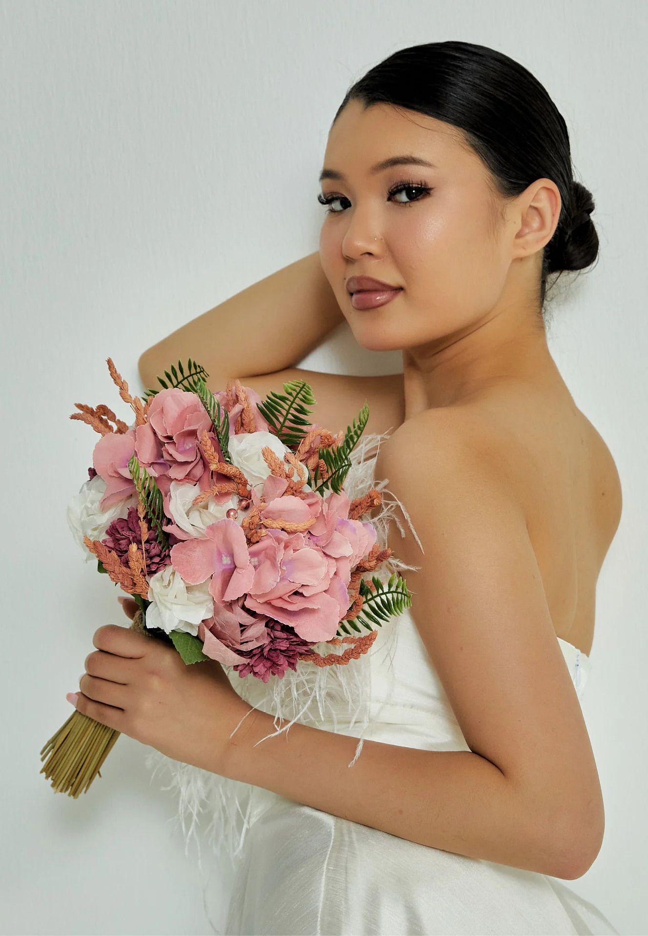 Ranunculus Round Bridal Bouquet aba23-40-1 - Image 2