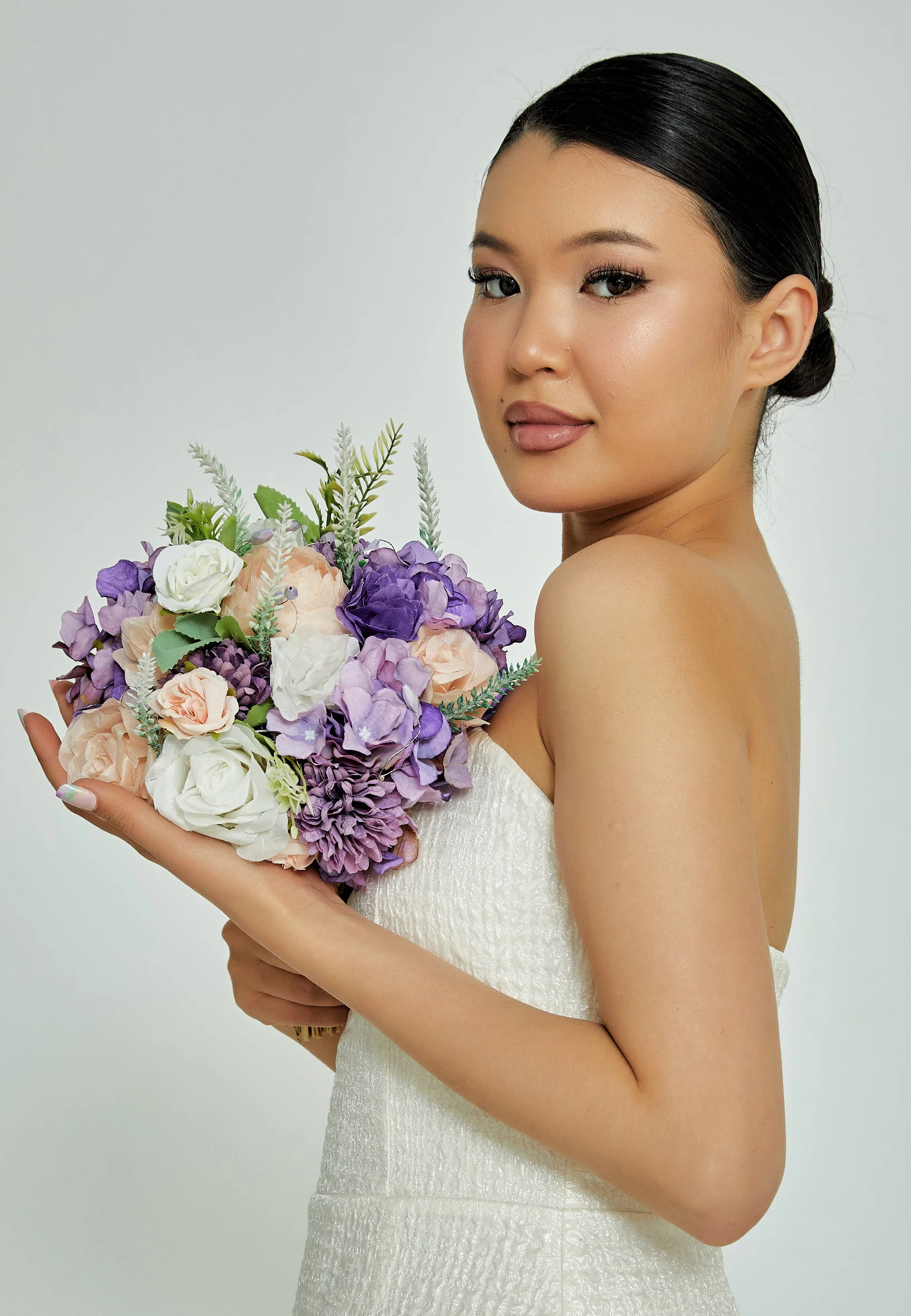 Ranunculus Round Bridal Bouquet aba23-40-5 - Image 3