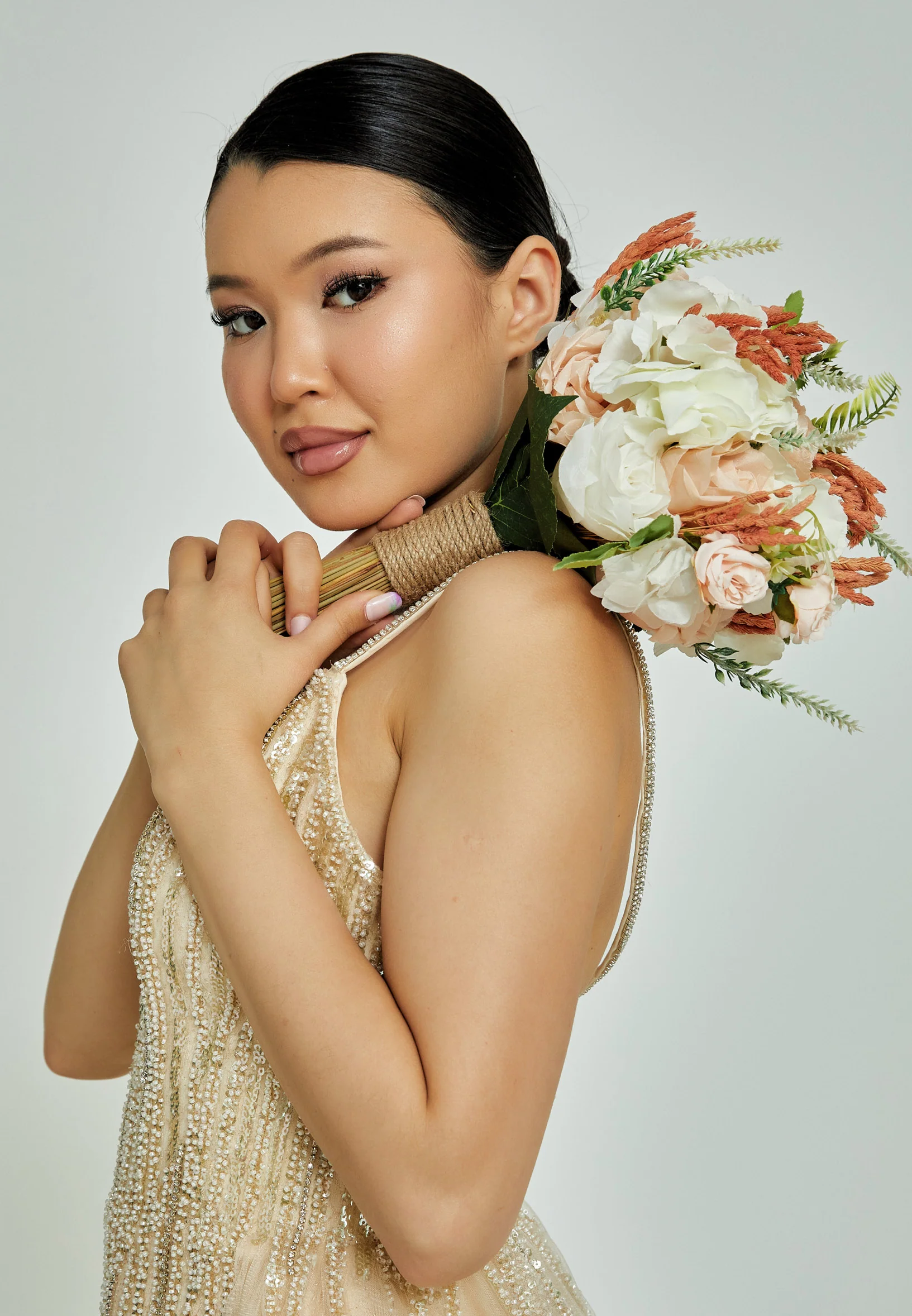 Ranunculus Round Bridal Bouquet aba23-40-7 - Image 3