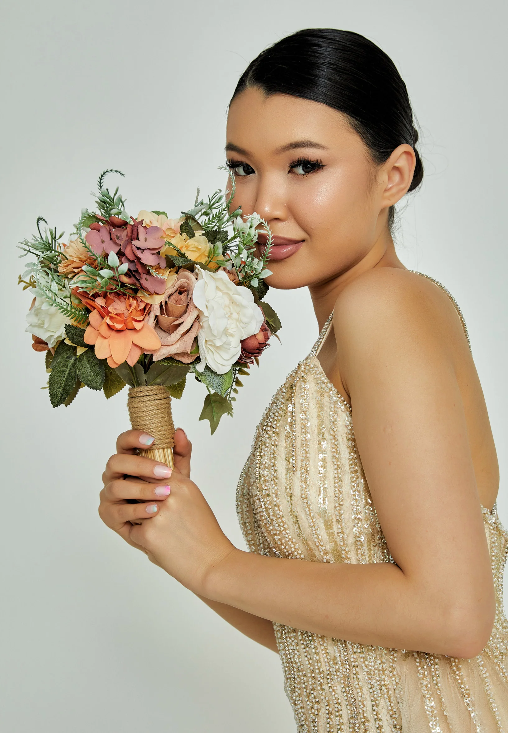 Ranunculus Round Bridal Bouquet aba23-41-13