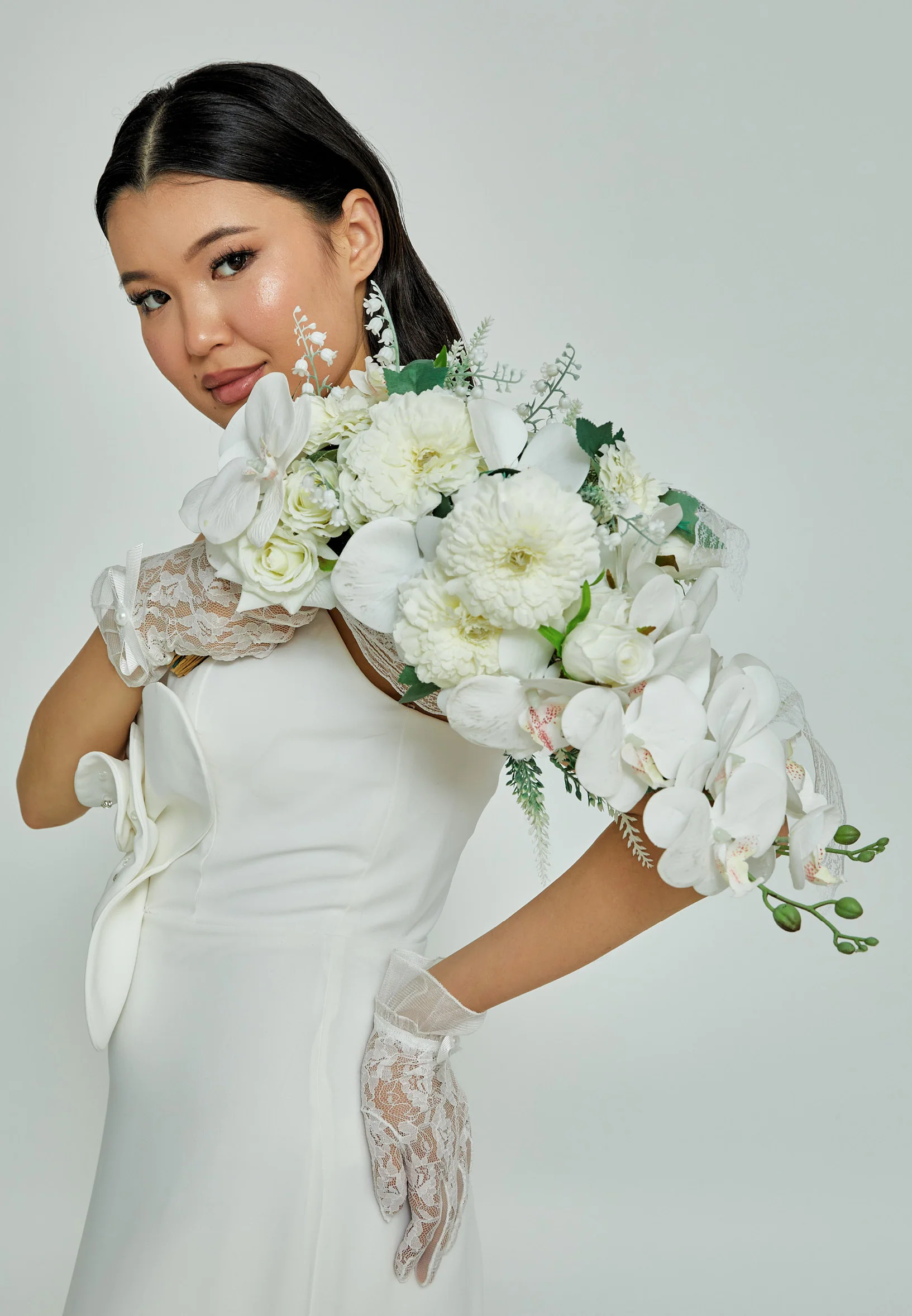 Ranunculus Round Bridal Bouquet aba23-41 - Image 3