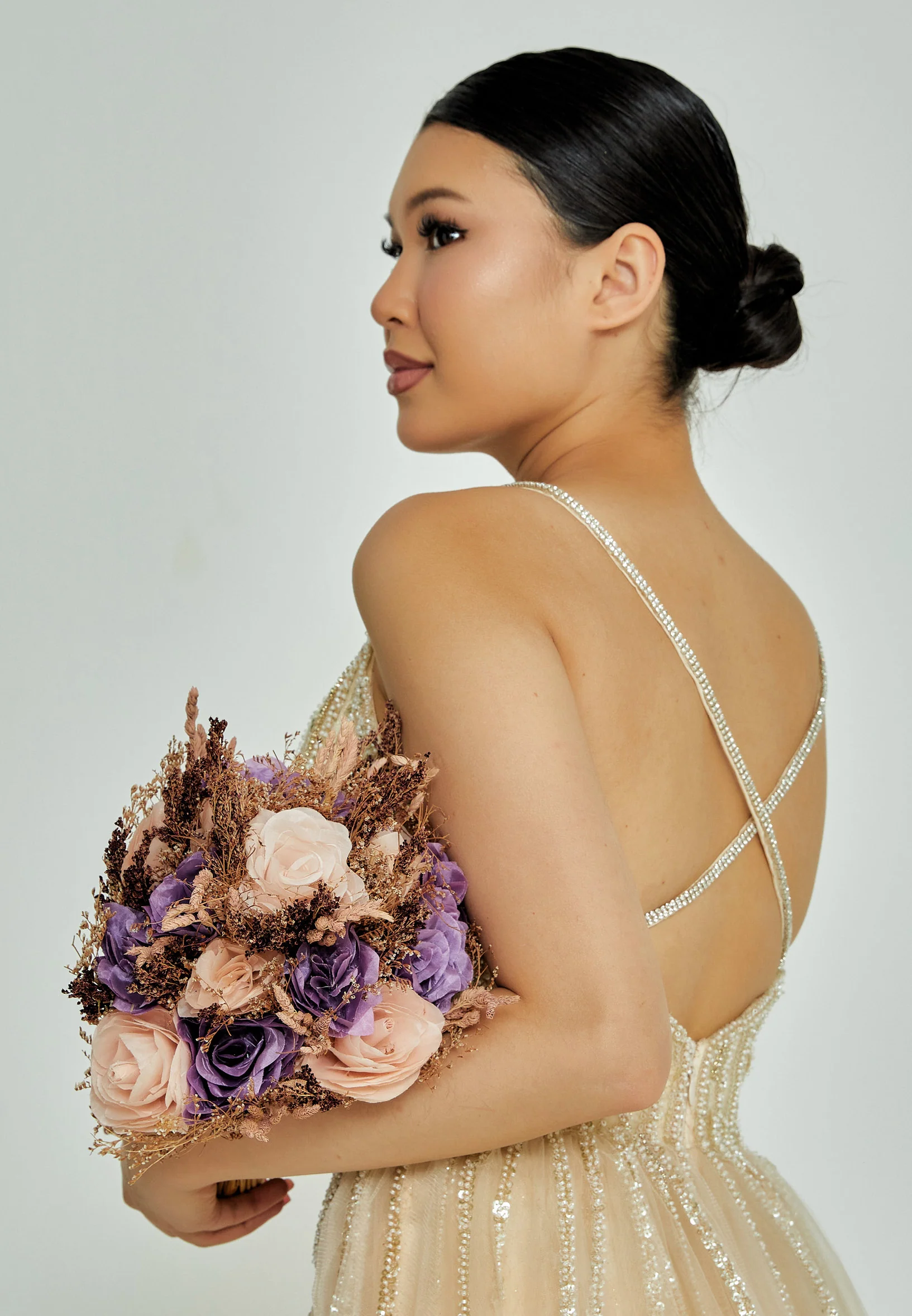 Ranunculus Round Bridal Bouquet abbg008 - Image 3