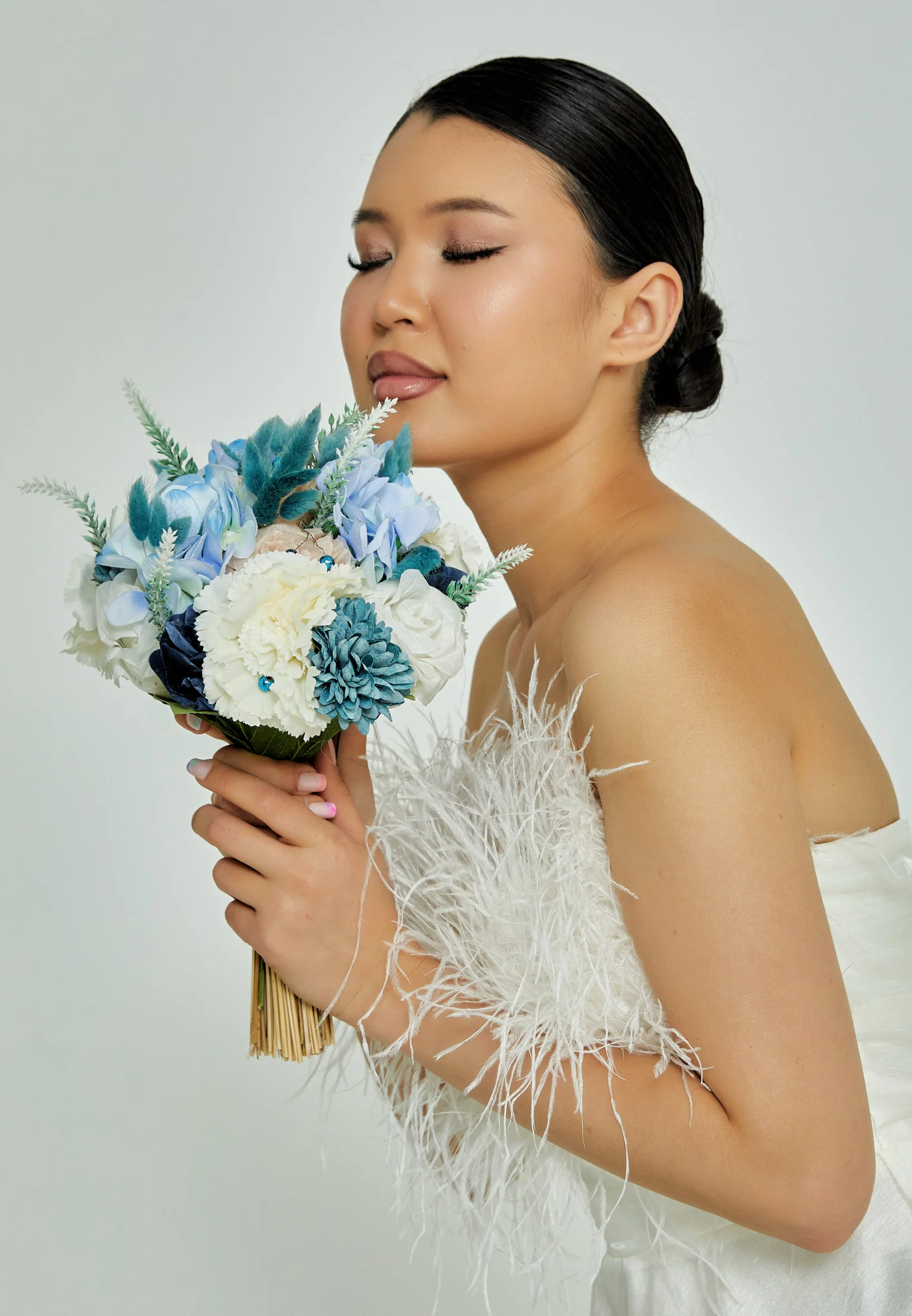 Roses Round Bridal Bouquet aba23-40-2