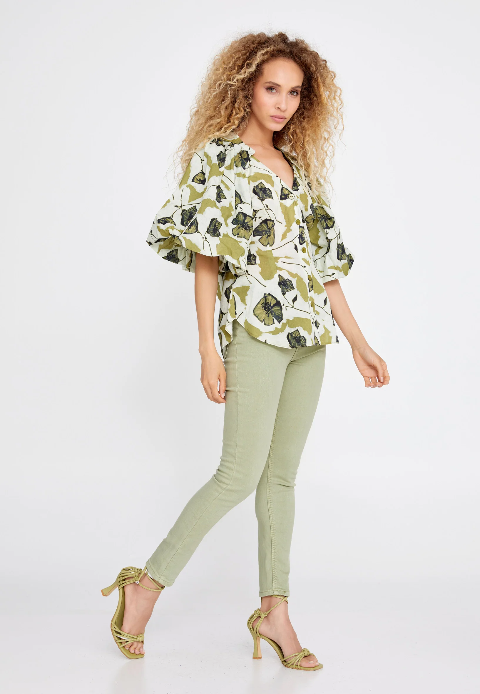 Short Sleeve Floral Regular Blouse kmy22s10941 - Image 4