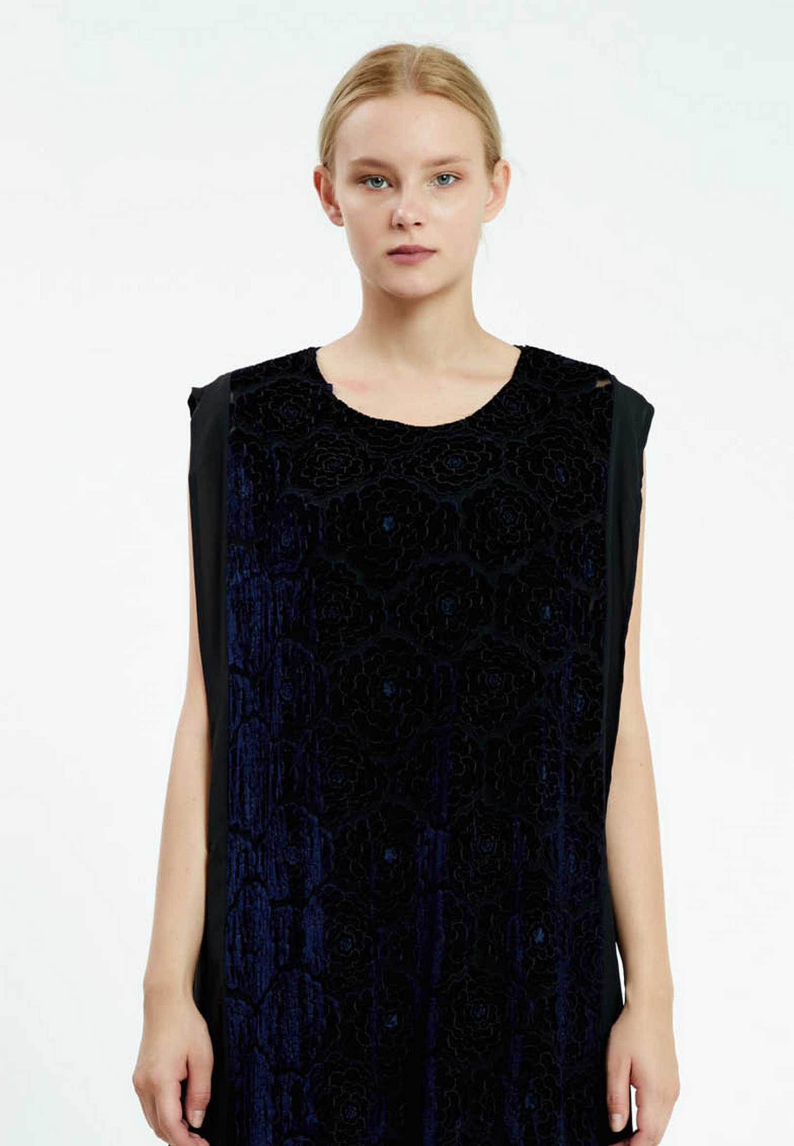 Sleeveless Graphic Regular Tunic ser22834