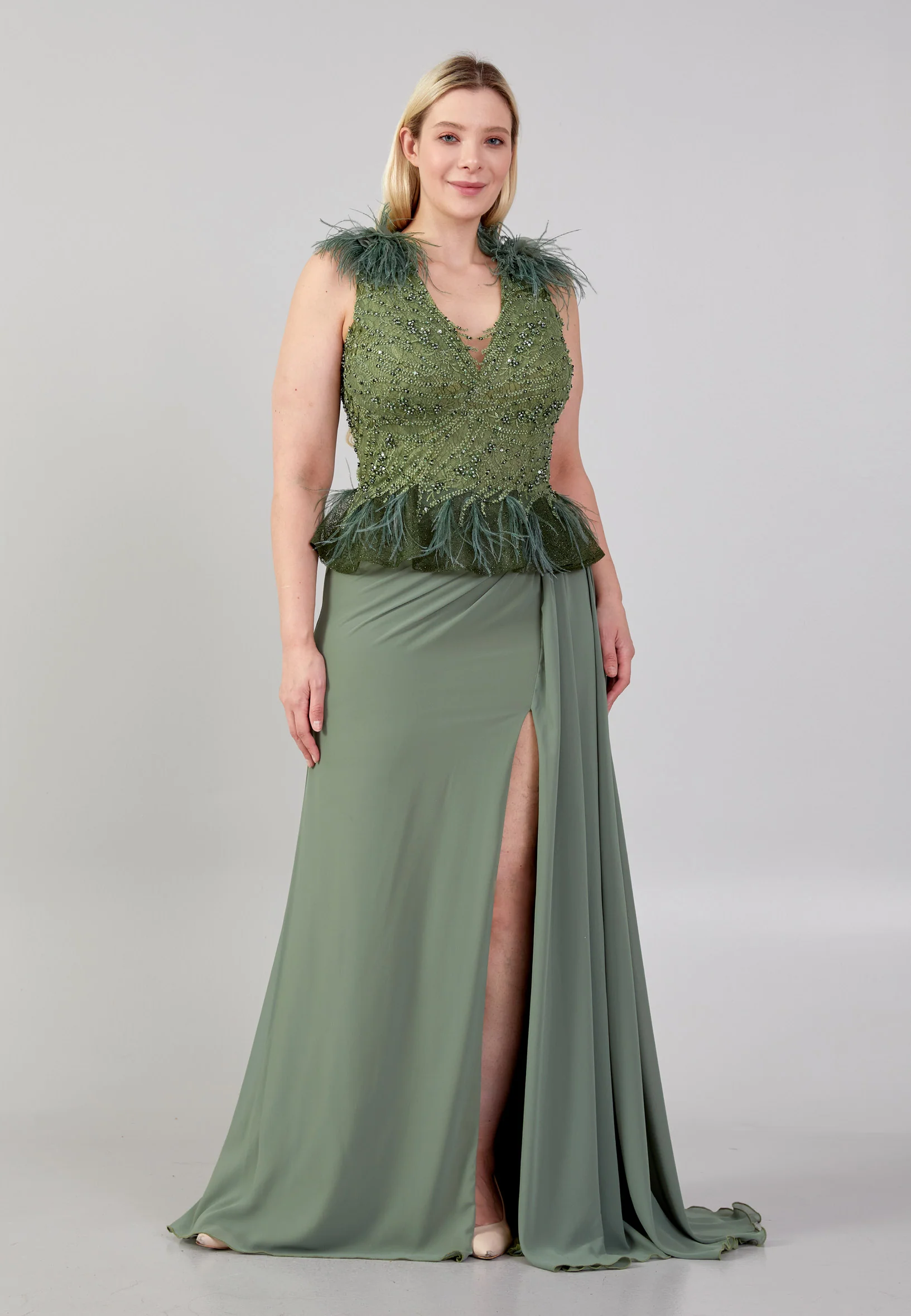 Sleeveless Maxi Crepe Column Plus Size Wedding Guest Dress omn673 - Image 9