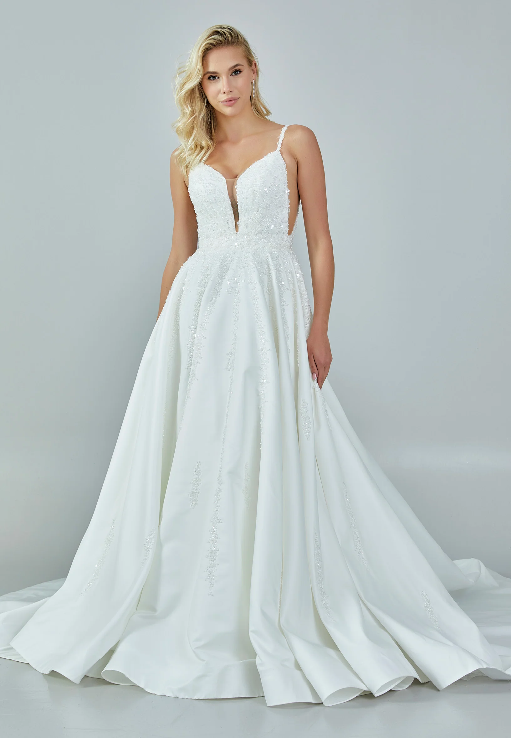 Sleeveless Maxi Satin Regular Wedding Dress bnc8023
