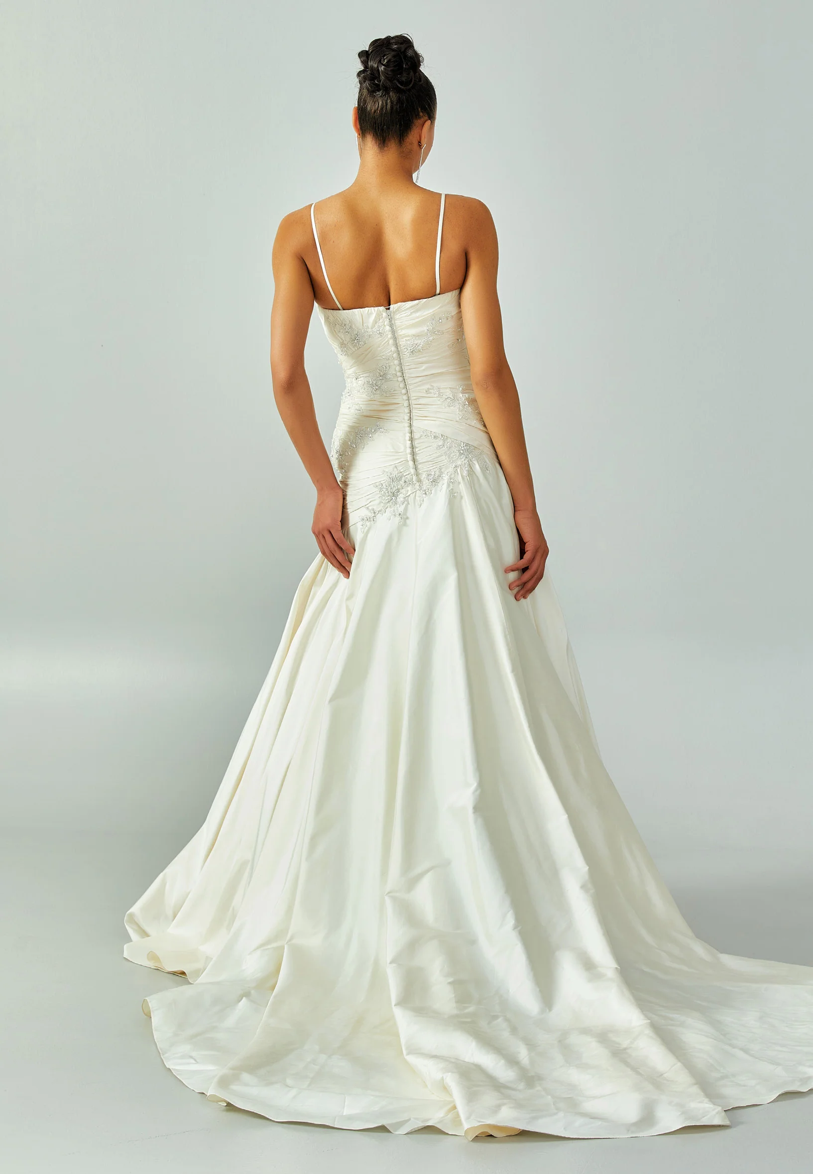 Sleeveless Maxi Satin Regular Wedding Dress enz97052