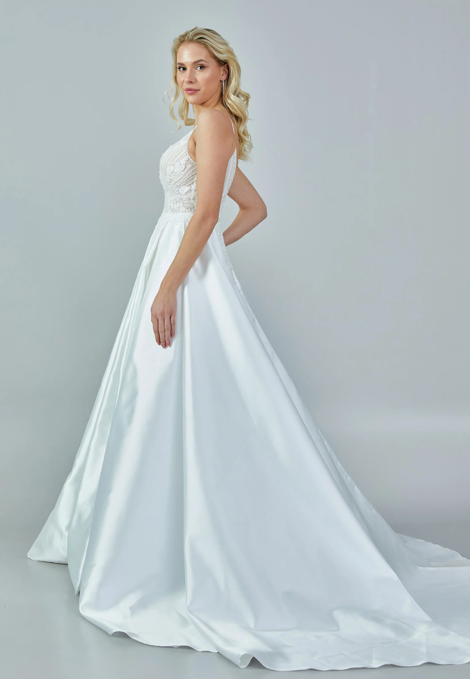 Sleeveless Maxi Satin Regular Wedding Dress rlb1681 - Image 6