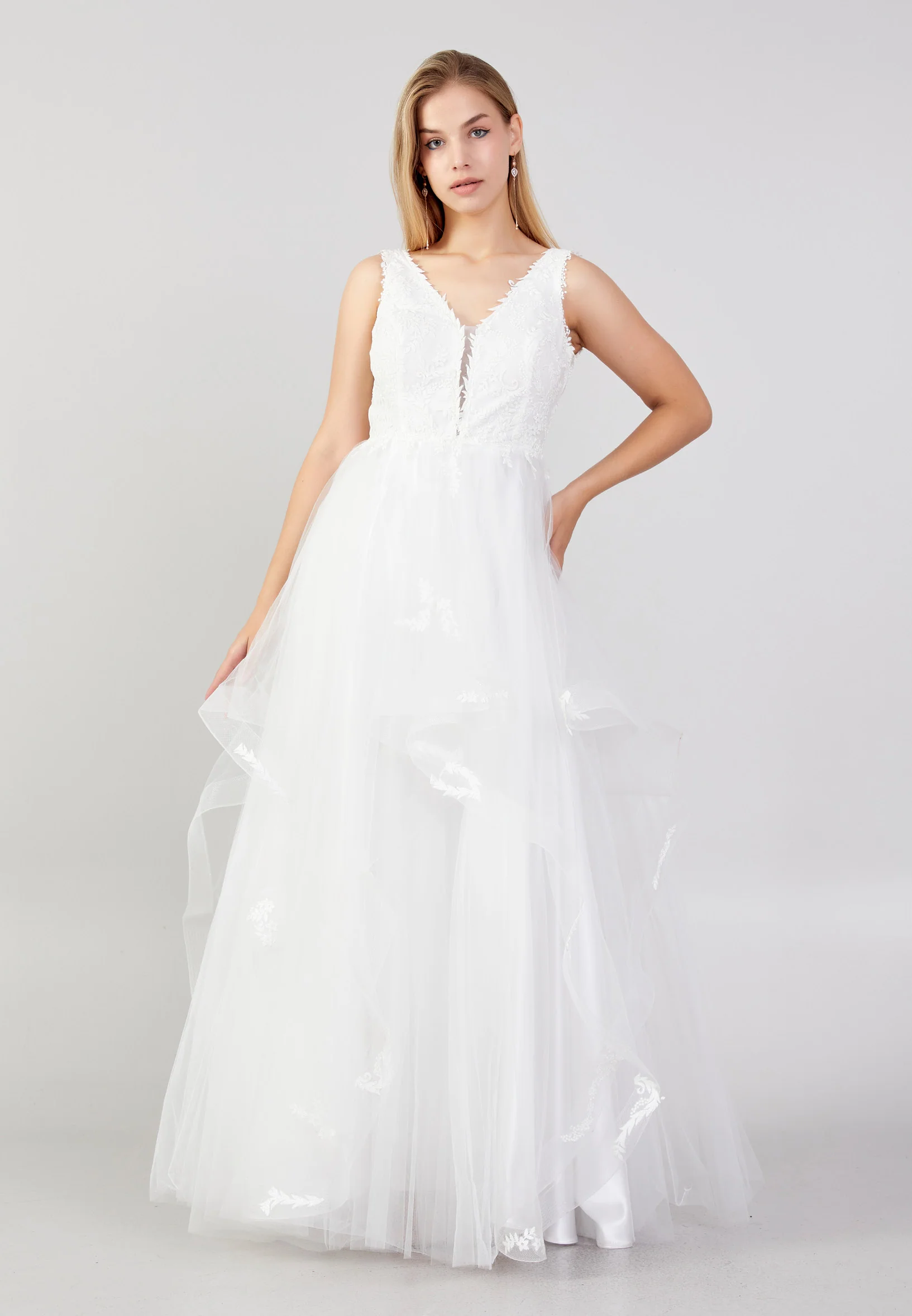 Sleeveless Maxi Tulle A - Line Plus Size Prom Dress ons000-147-1