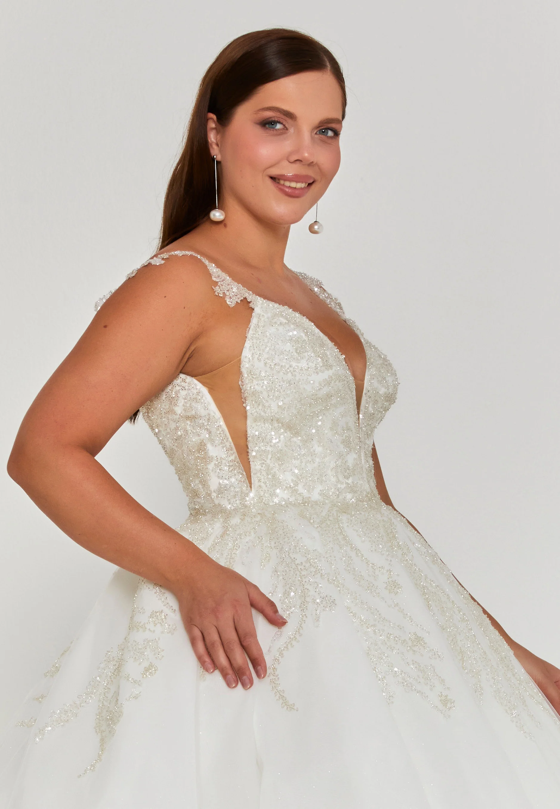 Sleeveless Maxi Tulle Plus Size Wedding Dress blv360159 - Image 2