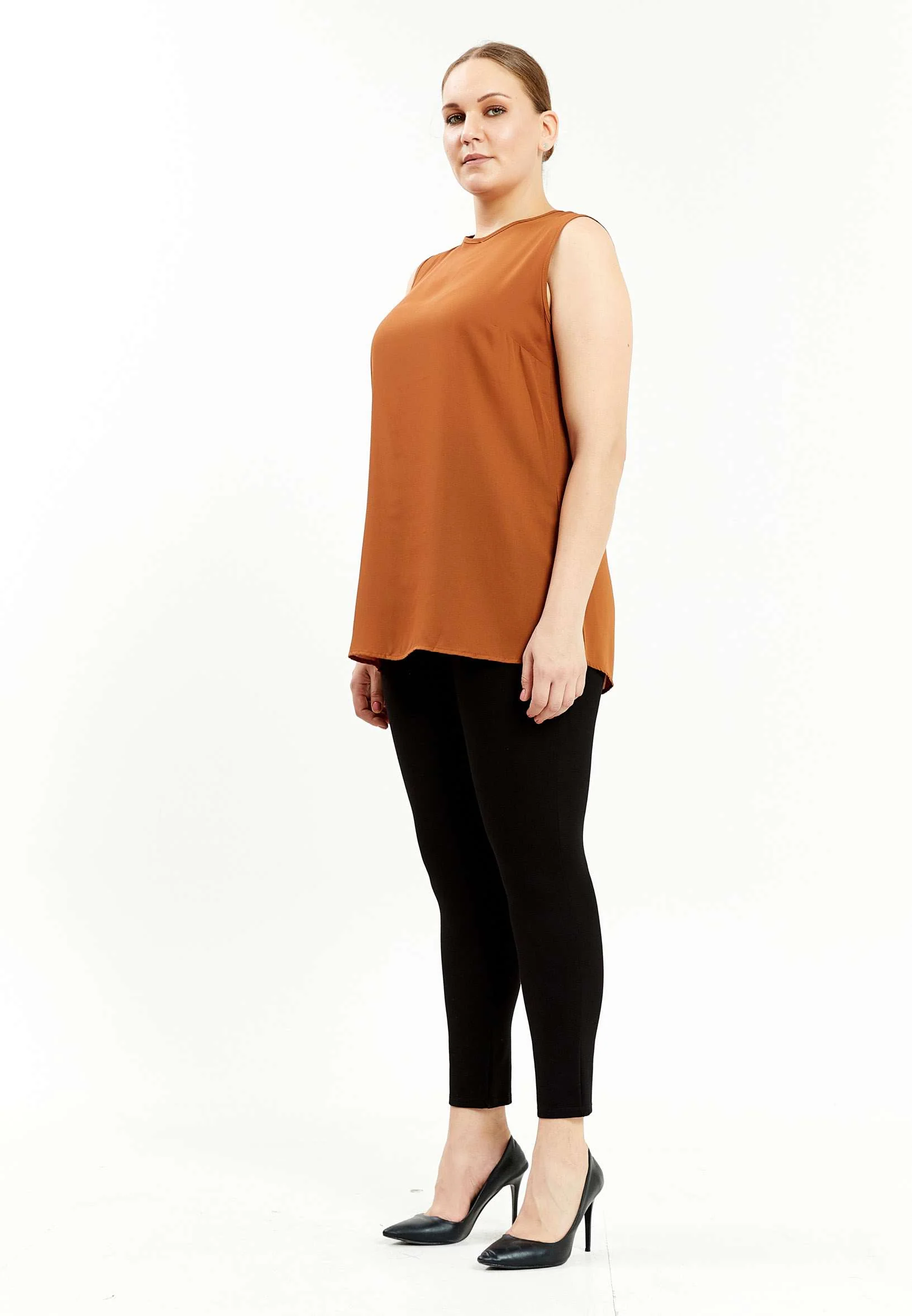 Sleeveless Solid Color Plus Size Blouse ser23496 - Image 3