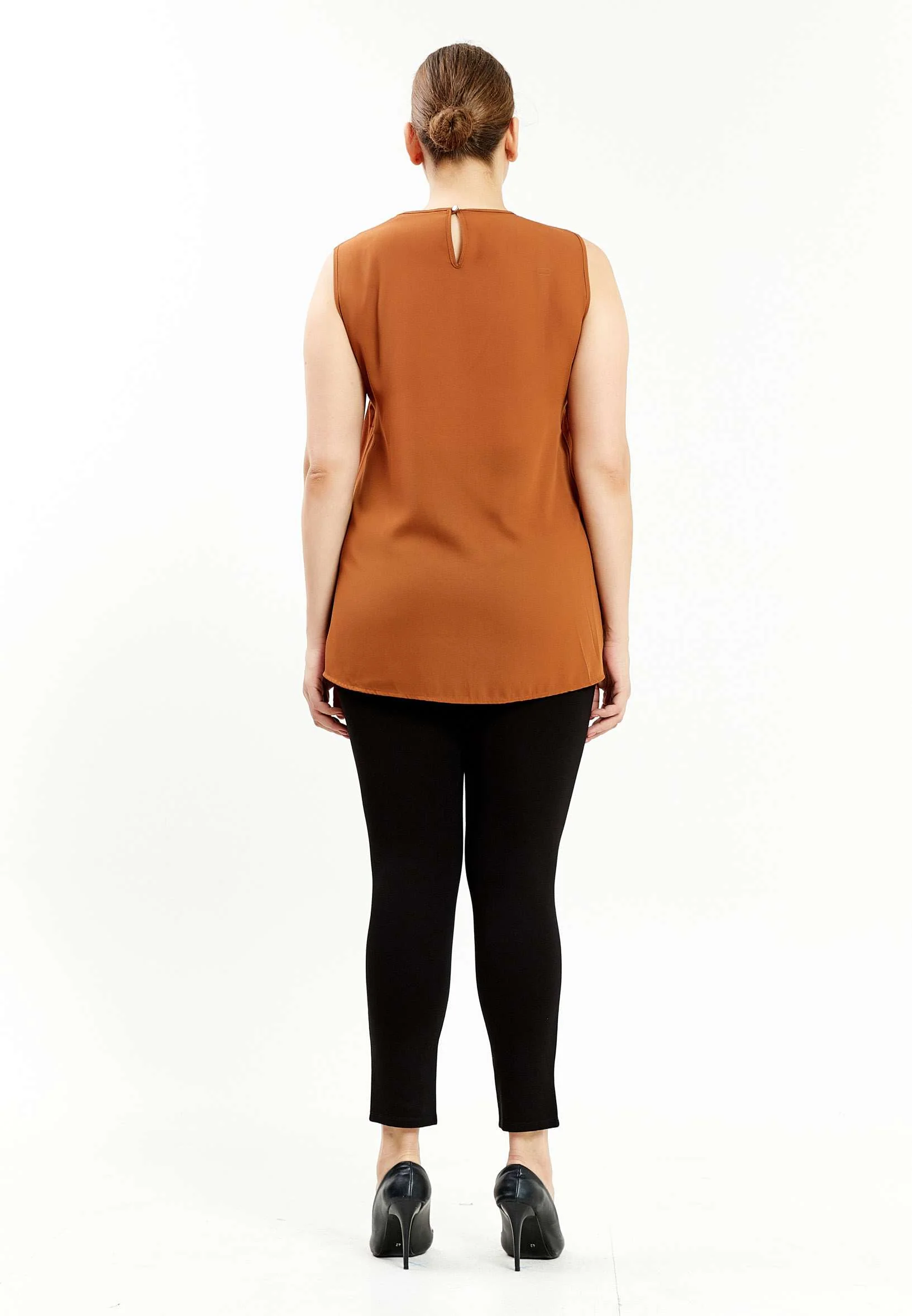 Sleeveless Solid Color Plus Size Blouse ser23496 - Image 4