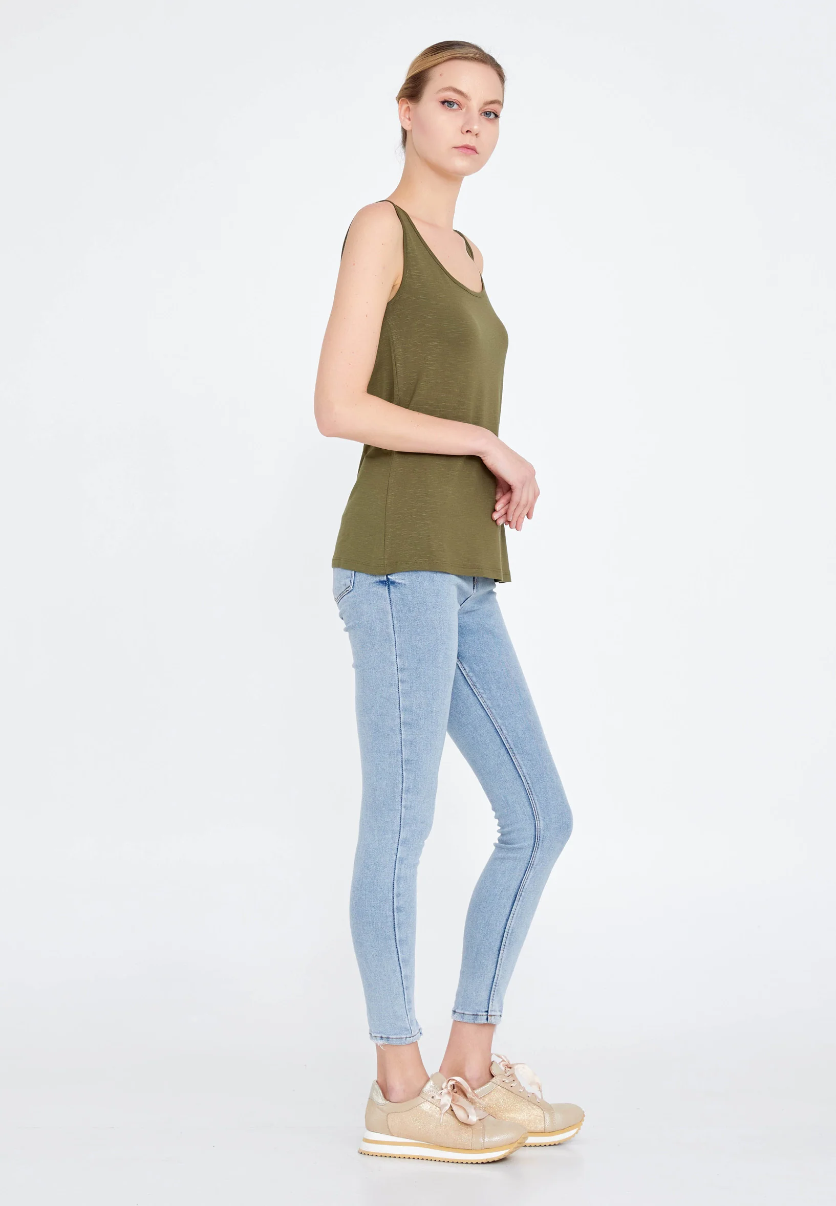 Sleeveless Solid Color Regular Blouse faiu36012-2 - Image 3