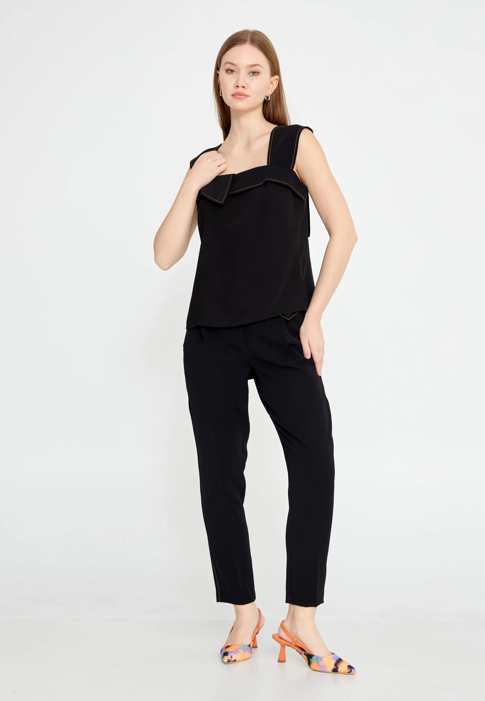 Sleeveless Solid Color Regular Blouse kmy24y10408 - Image 6