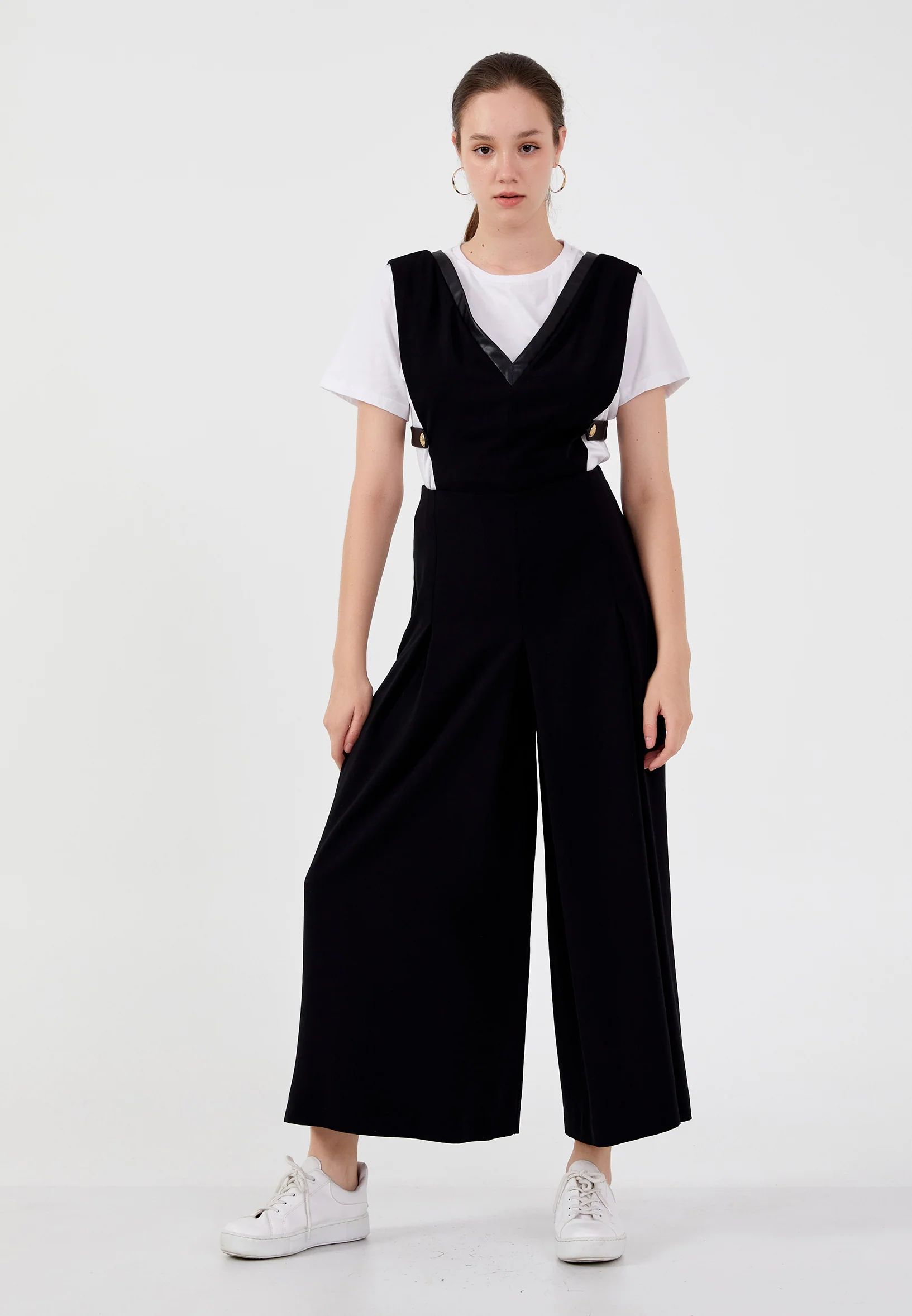 Sleeveless Solid Color Regular Fit Regular Casual Jumpsuit shu23sk14011