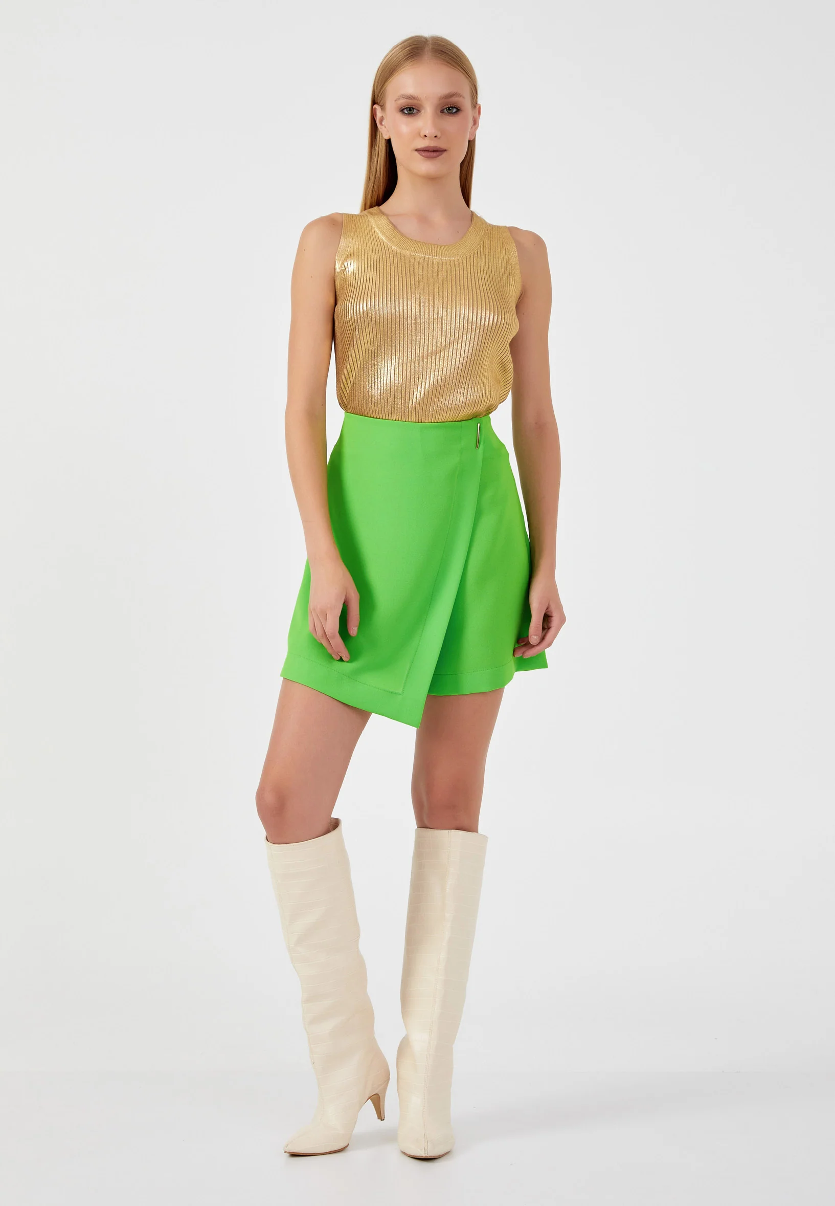 Solid Color Regular Shorts kmy24y20406 - Image 6