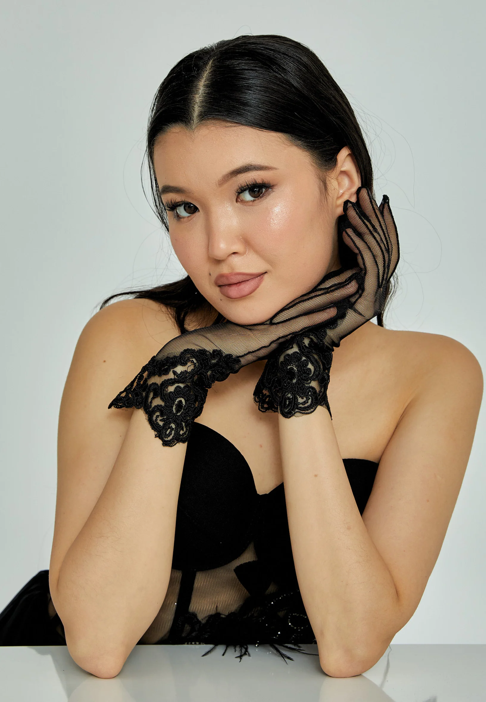 Solid Color Tulle Bridal Gloves abbeld12055 - Image 3