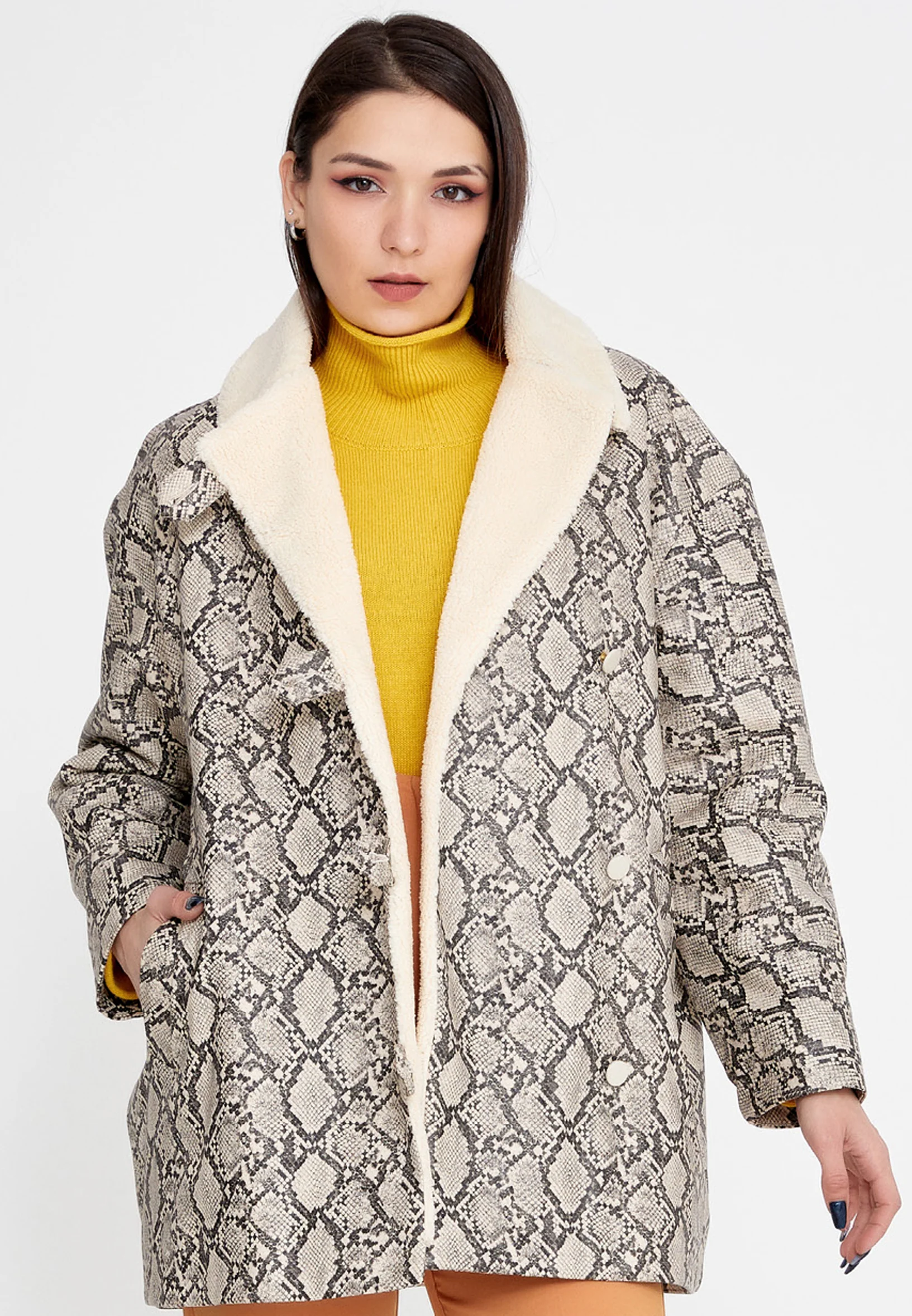 Suede Leather Animal Print Regular Coat ber23k8141